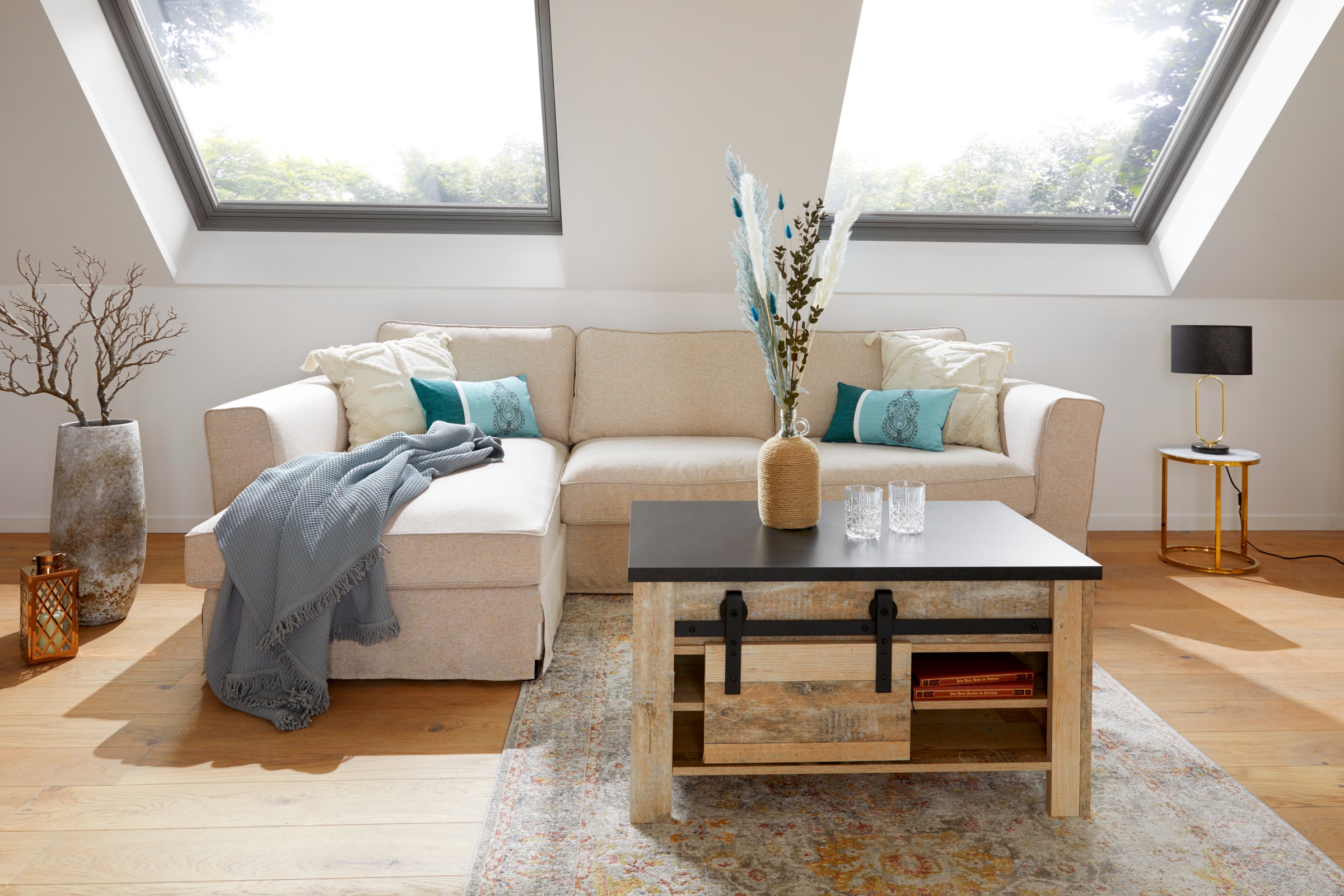 Home affaire Couchtisch "Sherwood, Beistelltisch, Wohnzimmertisch, Sofatisch, Tisch" mit Scheunentorbeschlag aus Metall, in 2 Farben erhältlich