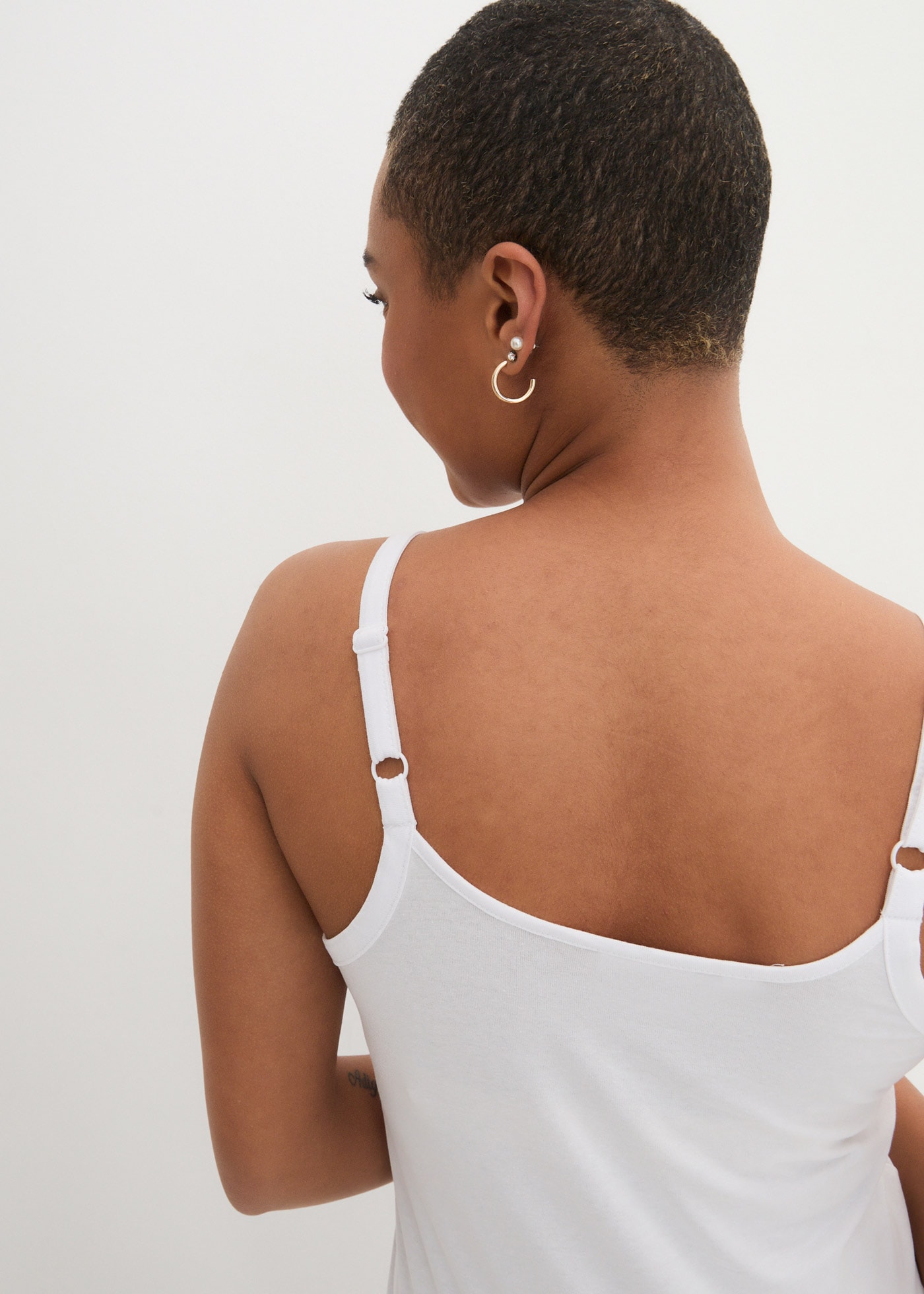 bonprix Shirttop Packung, 2 Slim fit, ohne Ärmel, langer Schnitt, aus Baumwolle mit Elasthan