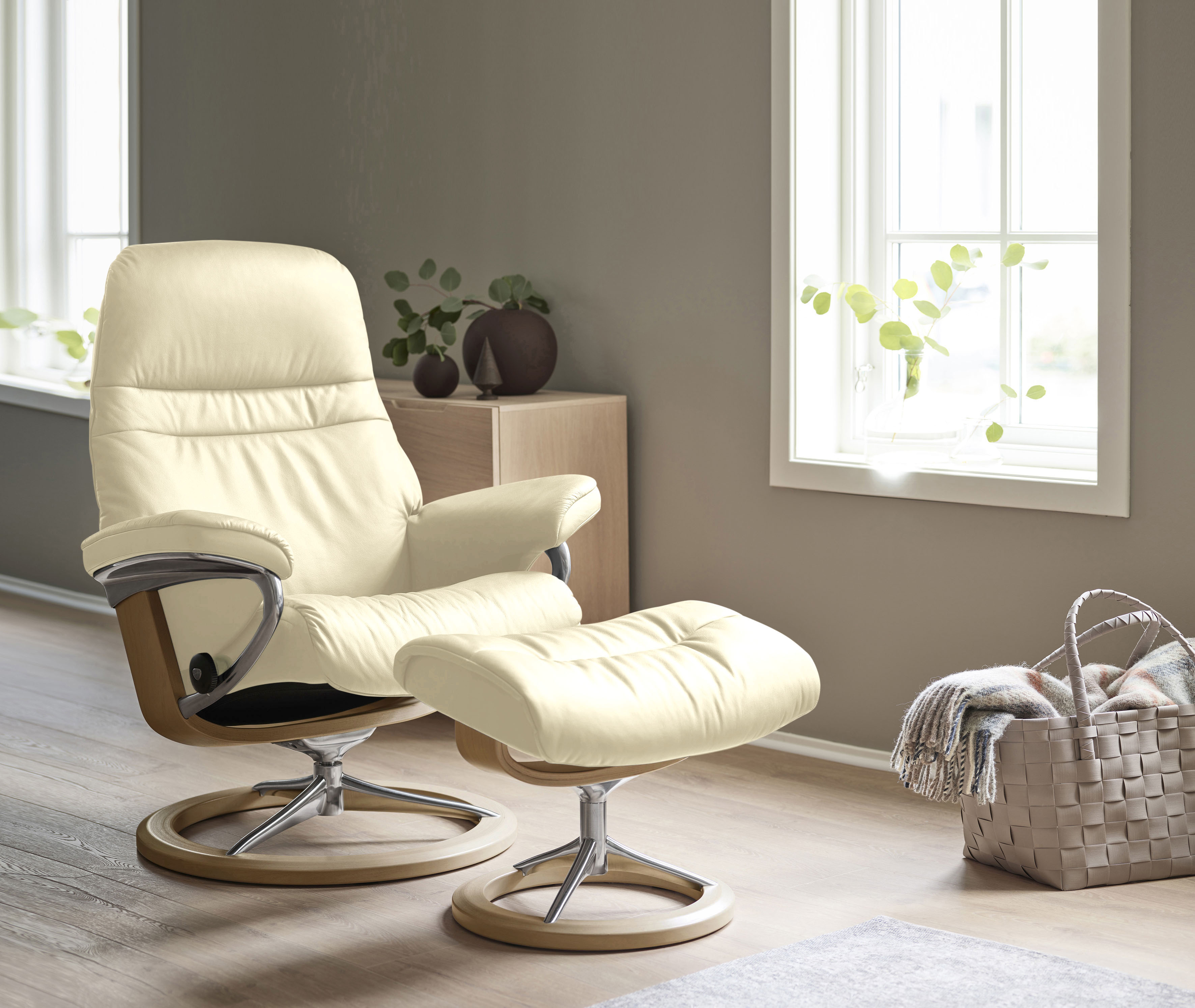 Stressless Relaxsessel "Sunrise" mit Signature Base, Größe S, Gestell Eiche