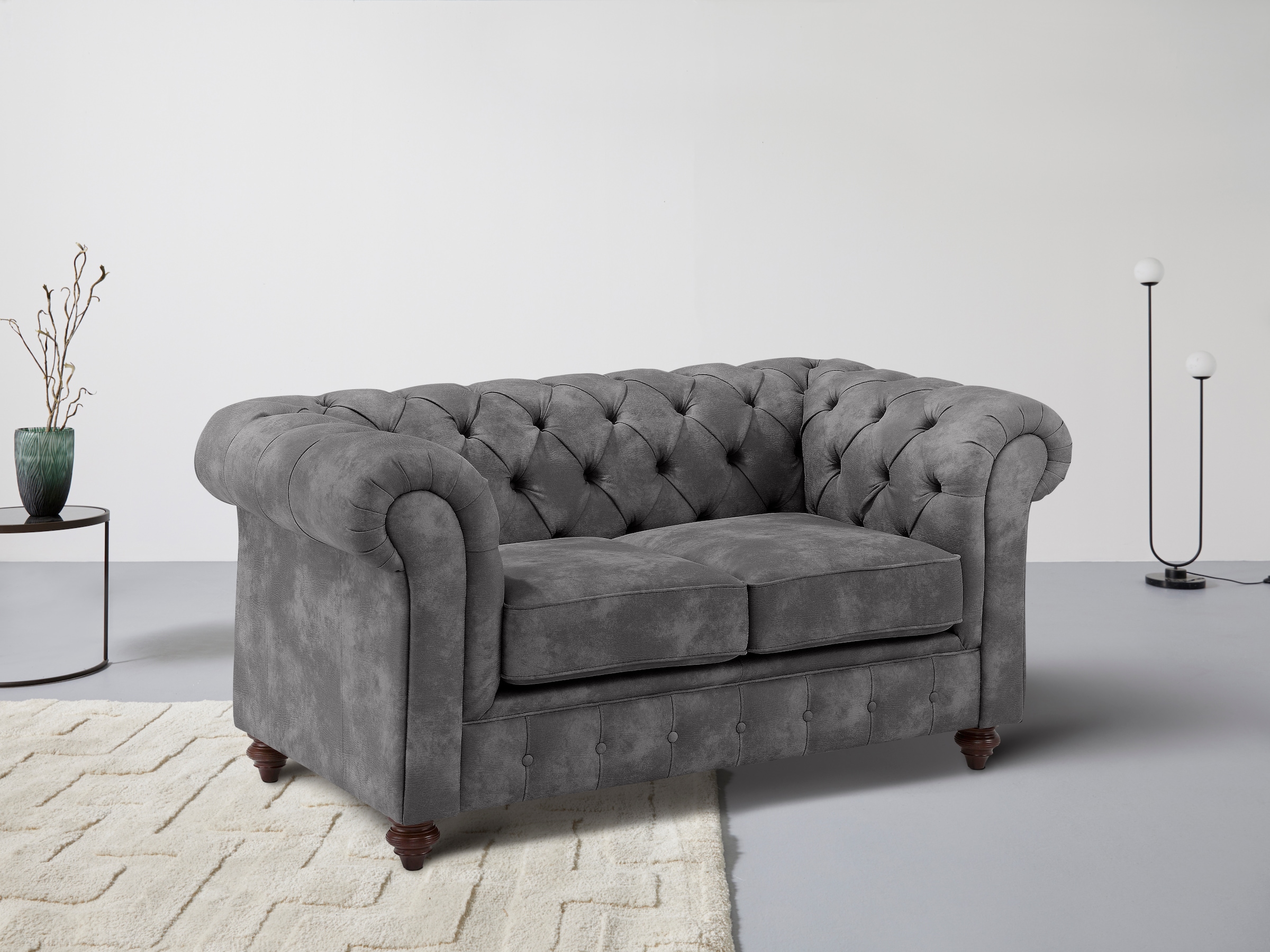 Home affaire Chesterfield-Sofa "Chesterfield 2-Sitzer B/T/H: 150/89/74 cm", mit hochwertiger Knopfheftung, auch in Leder