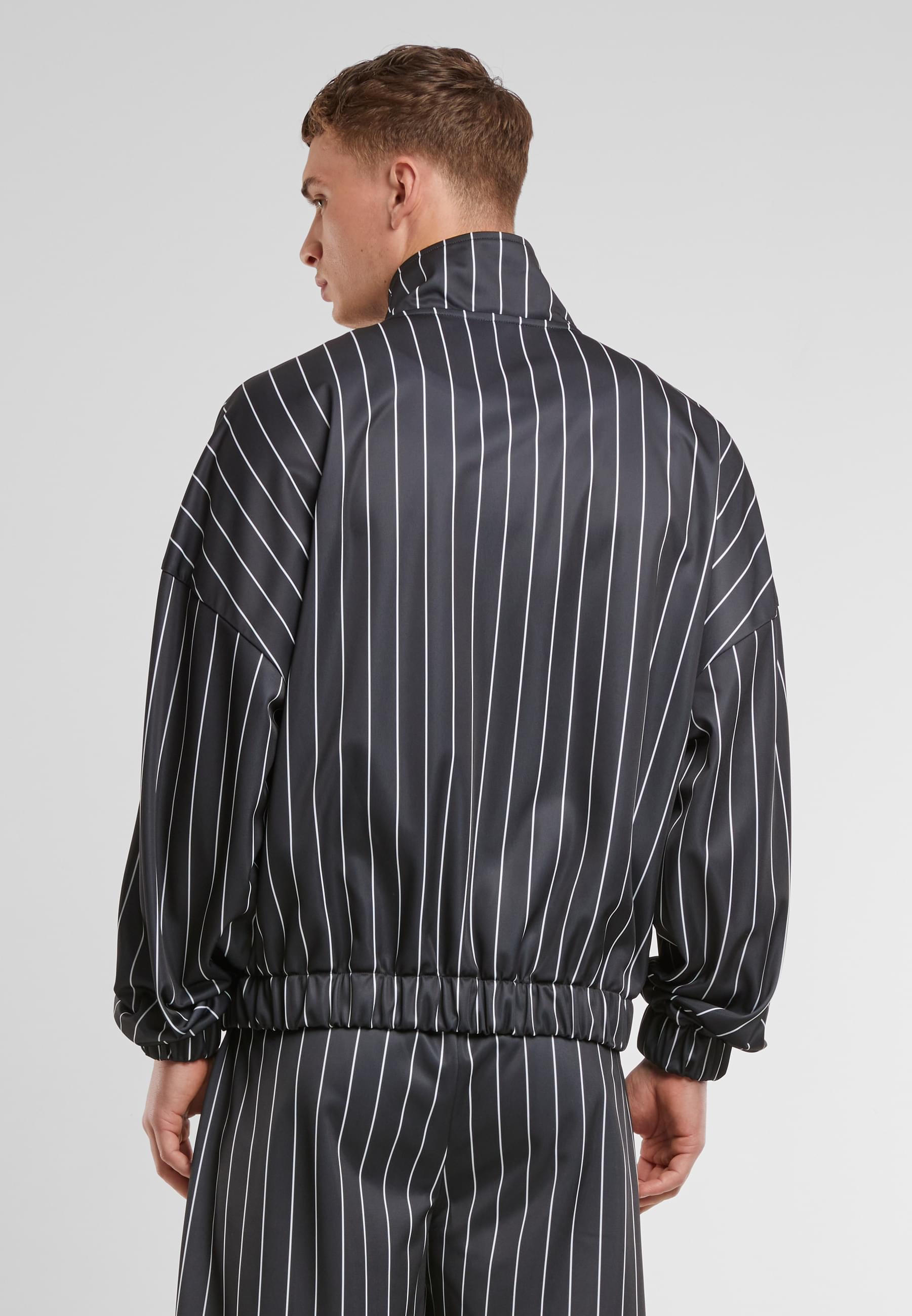 URBAN CLASSICS Trainingsjacke »Urban Classics Pinstripe Trackjacket«, (1 St.), ohne Kapuze