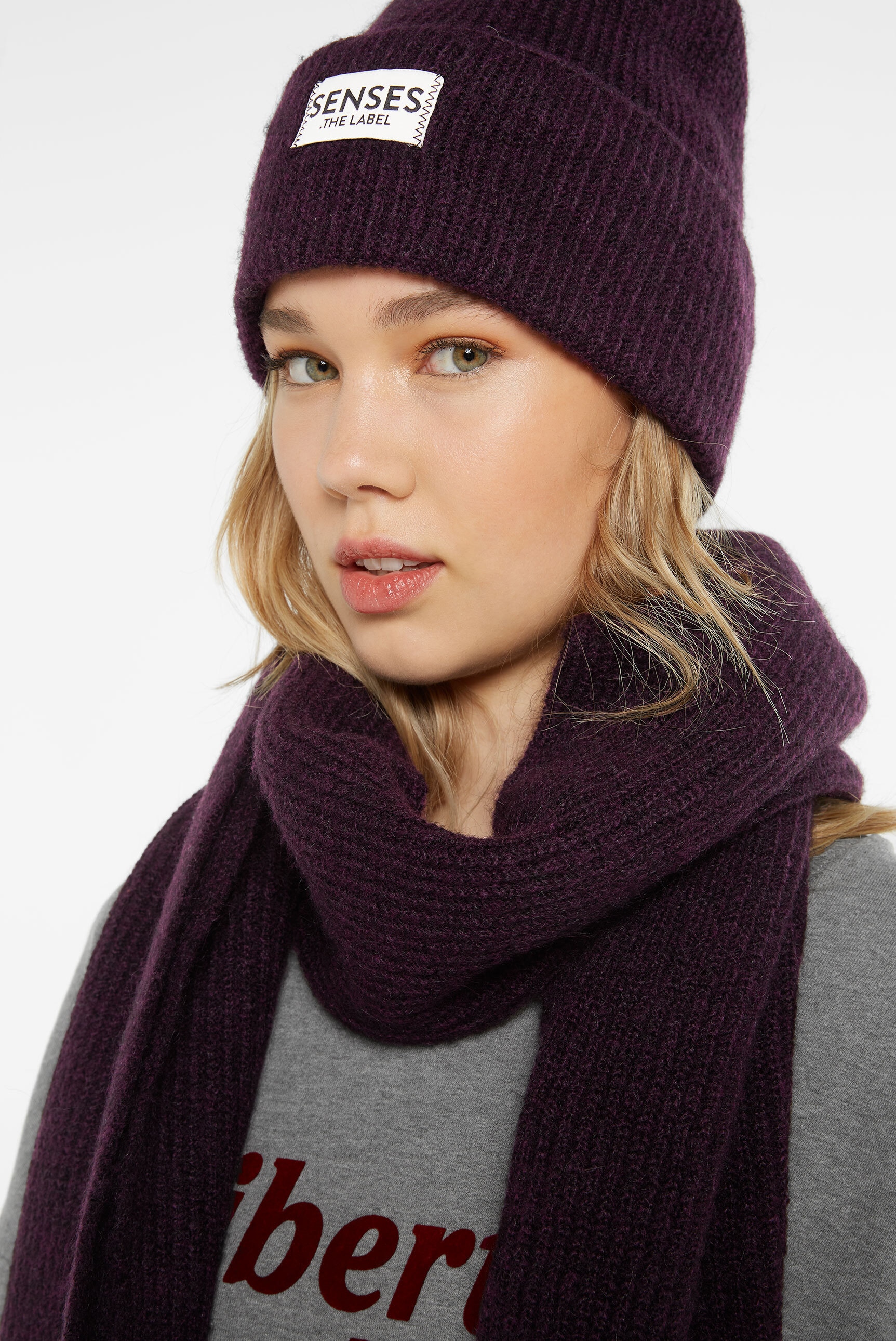 SENSES.THE LABEL Strickschal