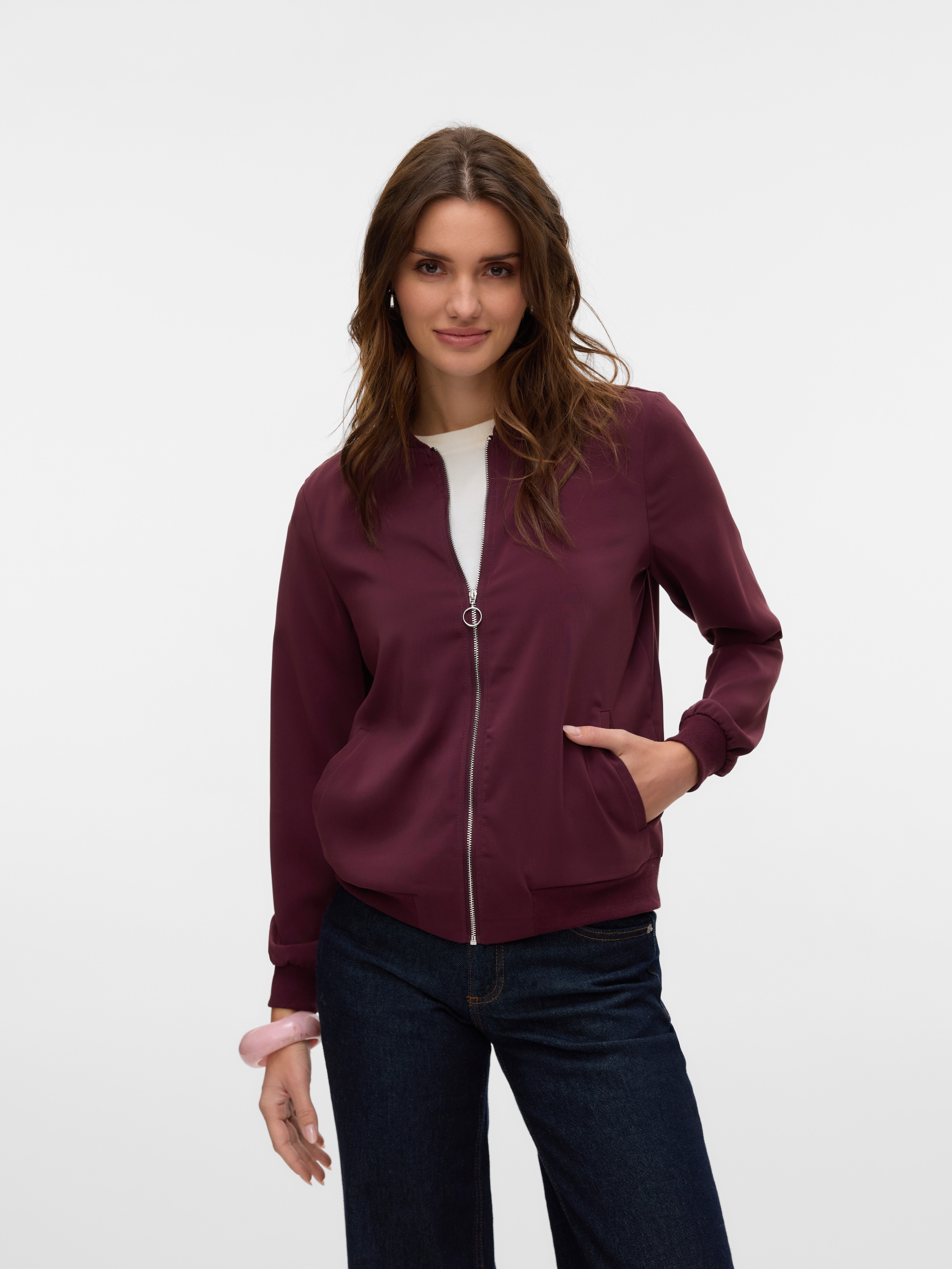 Vero Moda Bomberjacke »VMCOCO L/S BOMBER«, in modisch kurzer Form