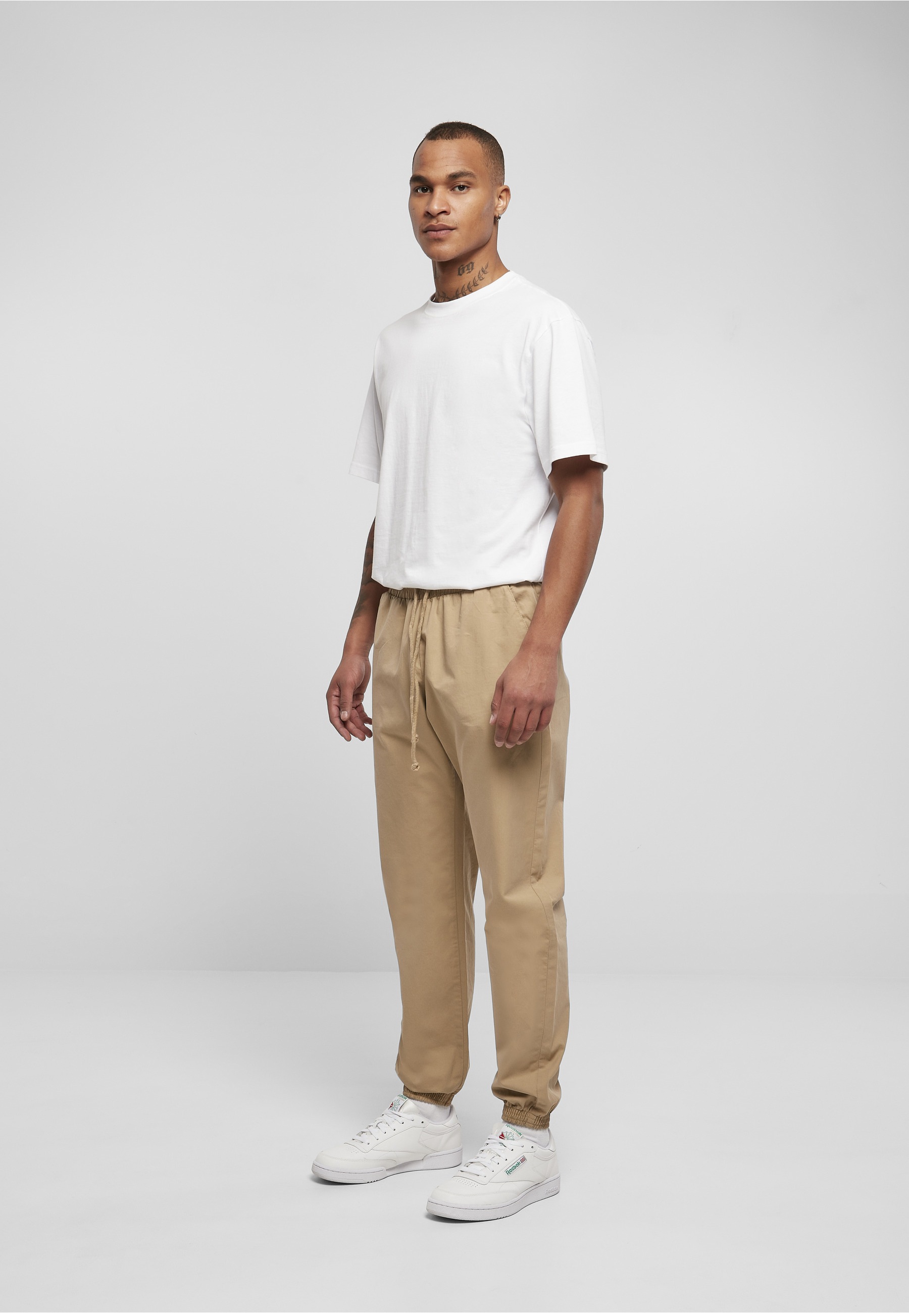 URBAN CLASSICS Jogginghose »Urban Classics Herren Basic Jogg Pants«