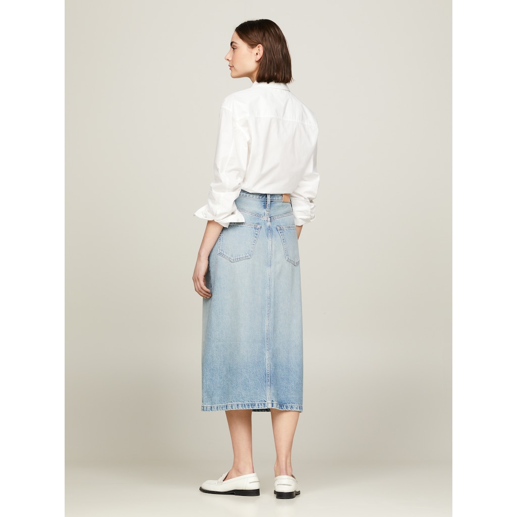 Tommy Hilfiger Jeansrock »DNM MIDI STRAIGHT SKIRT HW ASH«, Webrock mit Schlitz vorne