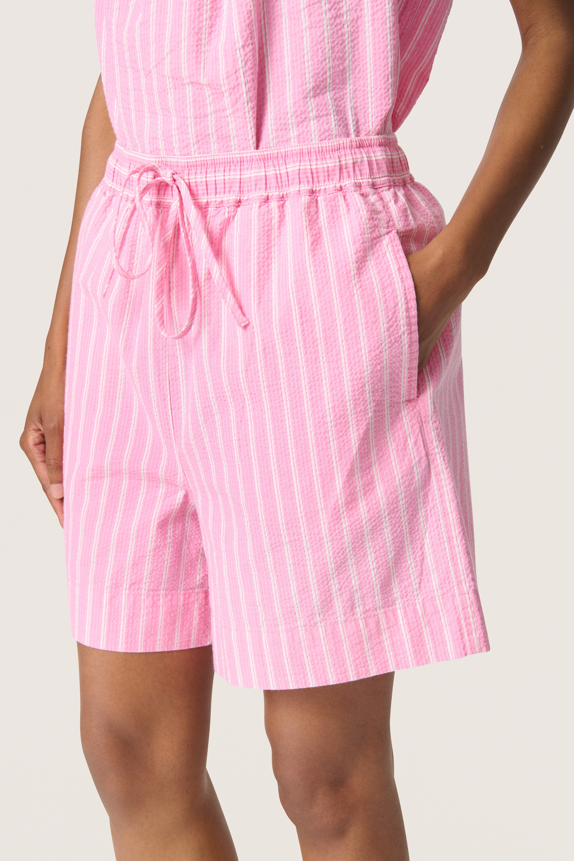SOAKED IN LUXURY Shorts »Damen Shorts SLAnvitte«
