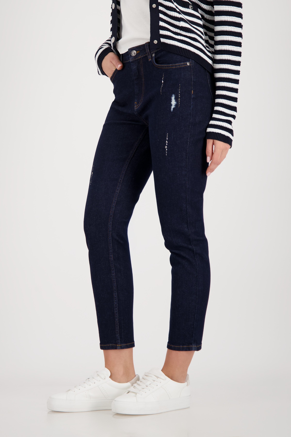 Monari 7/8-Jeans "Basic" mit strahlenden Strasssteinen, 5-Pocket-Form günstig online kaufen