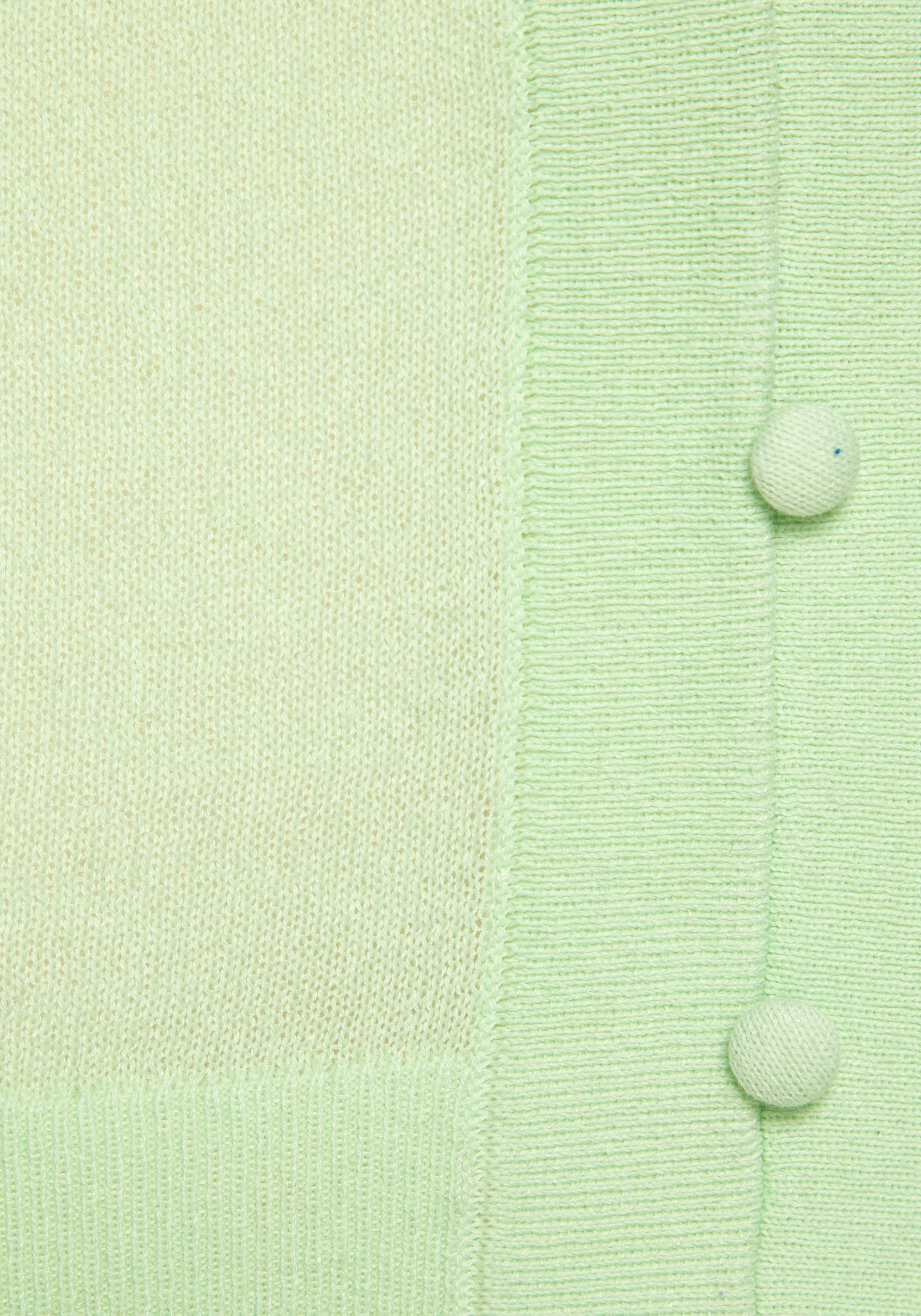 Vivance Stricktop »mit Zierknopfleiste«, aus weicher Strickqualität mit Baumwolle