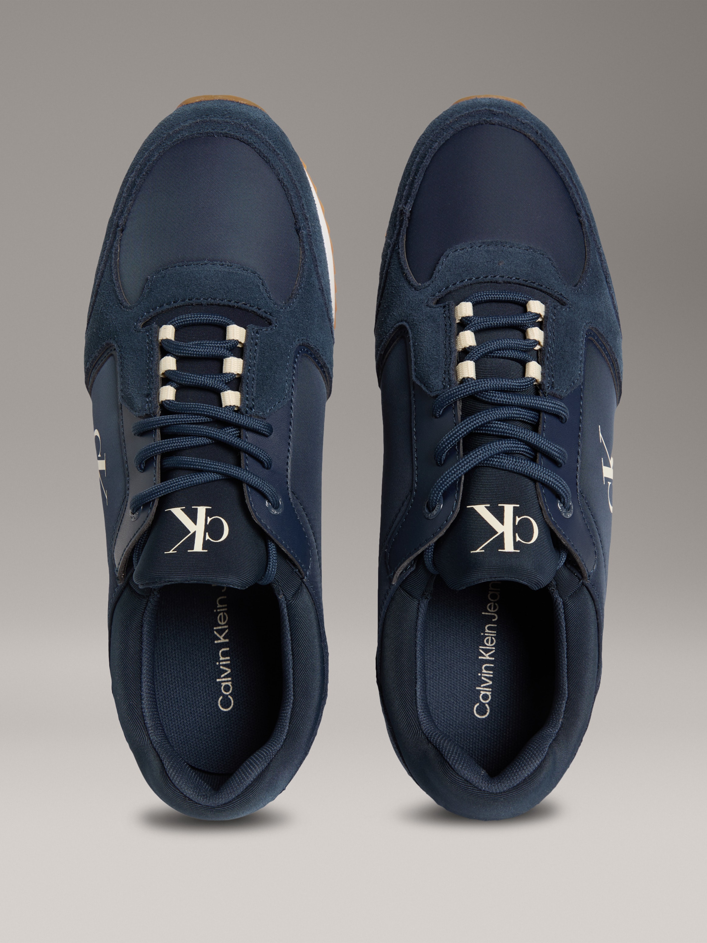 Calvin Klein Jeans Slip-On Sneaker »RETRO RUNNER SOCK LACE UP NY-SU«, Halbschuh, Freizeitsneaker mit CK-Logo und aufgesetzter Schnürung