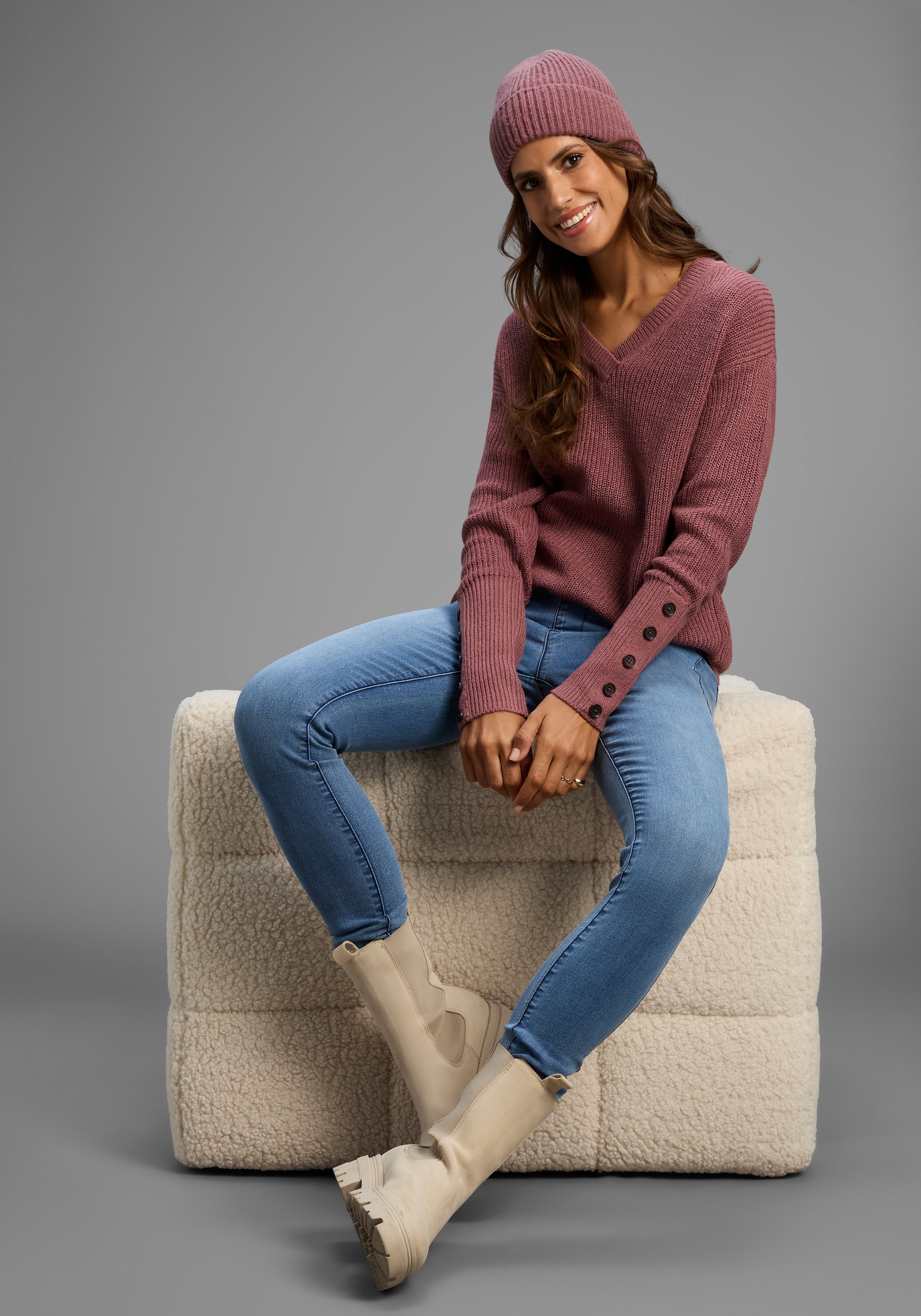 Laura Scott V-Ausschnitt-Pullover, aus Grobstrick mit Knopfleiste - NEUE KOLLEKTION