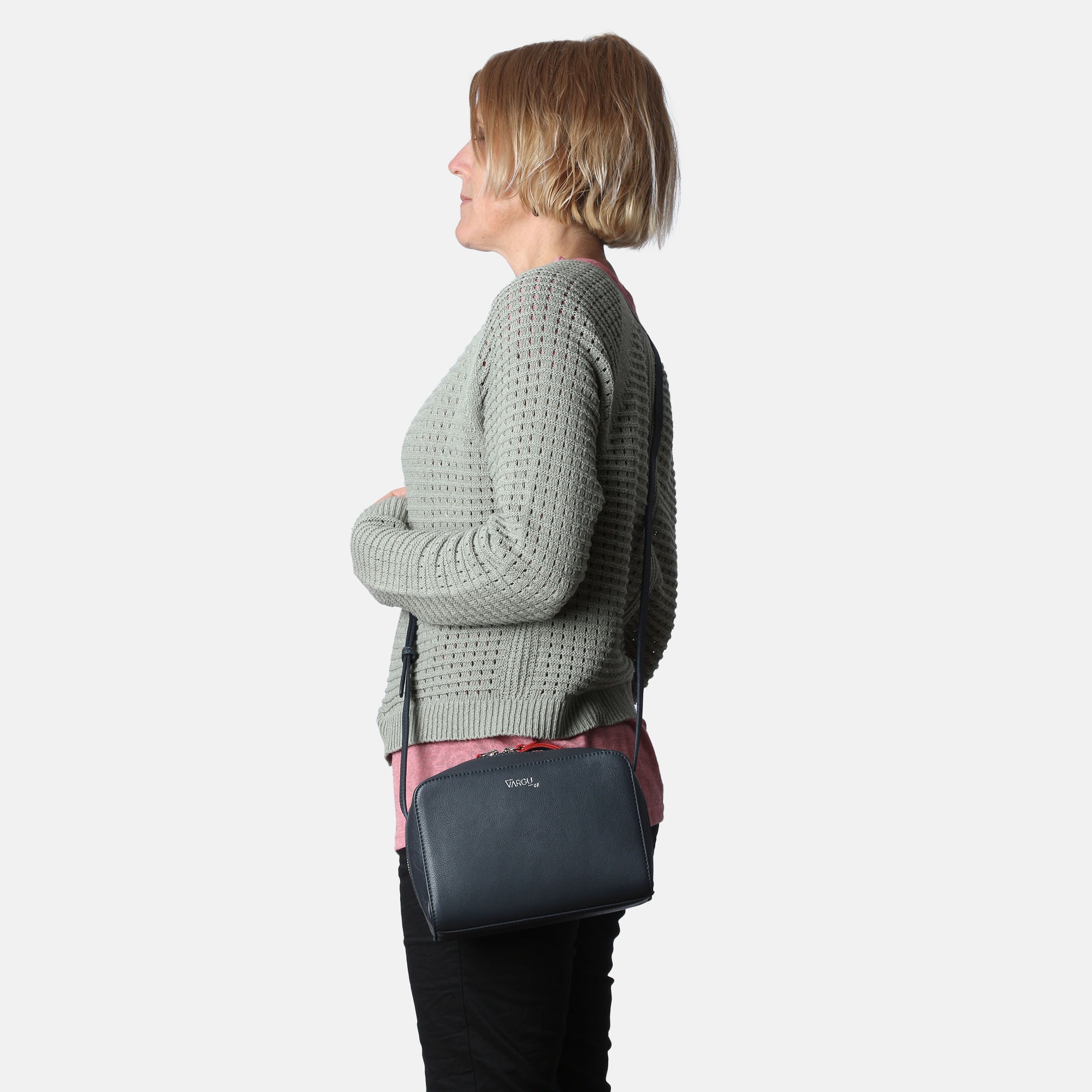 Vargu Umhängetasche »Loreen 1«, LGW zertifiziertes Leder