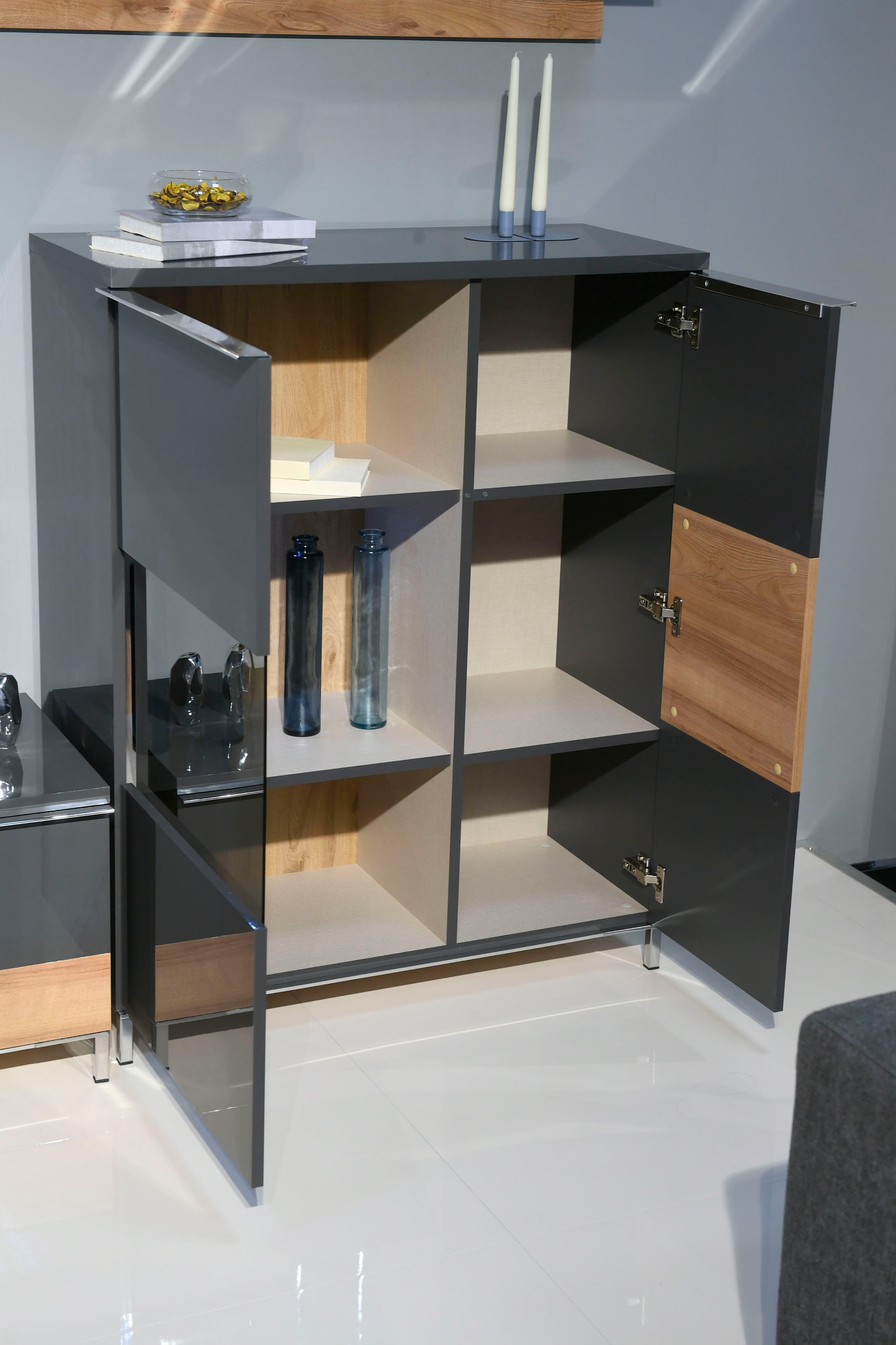 Places of Style Vitrine »Onyx«, mit Soft-Close-Funktion | BAUR