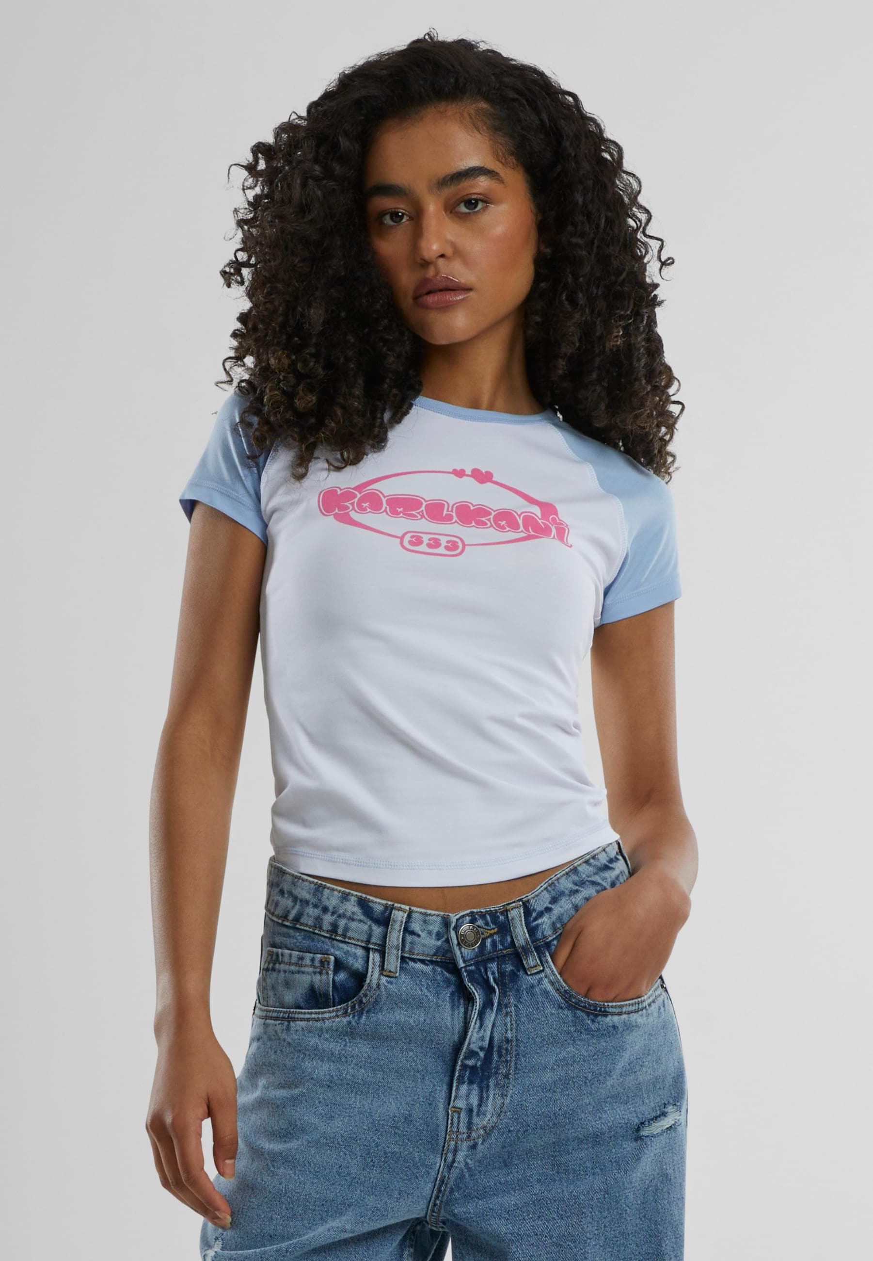 Karl Kani T-Shirt »Karl Kani KW251-026-1 Woven Signature Kk Heart Tiny Tee«, (1 tlg.)