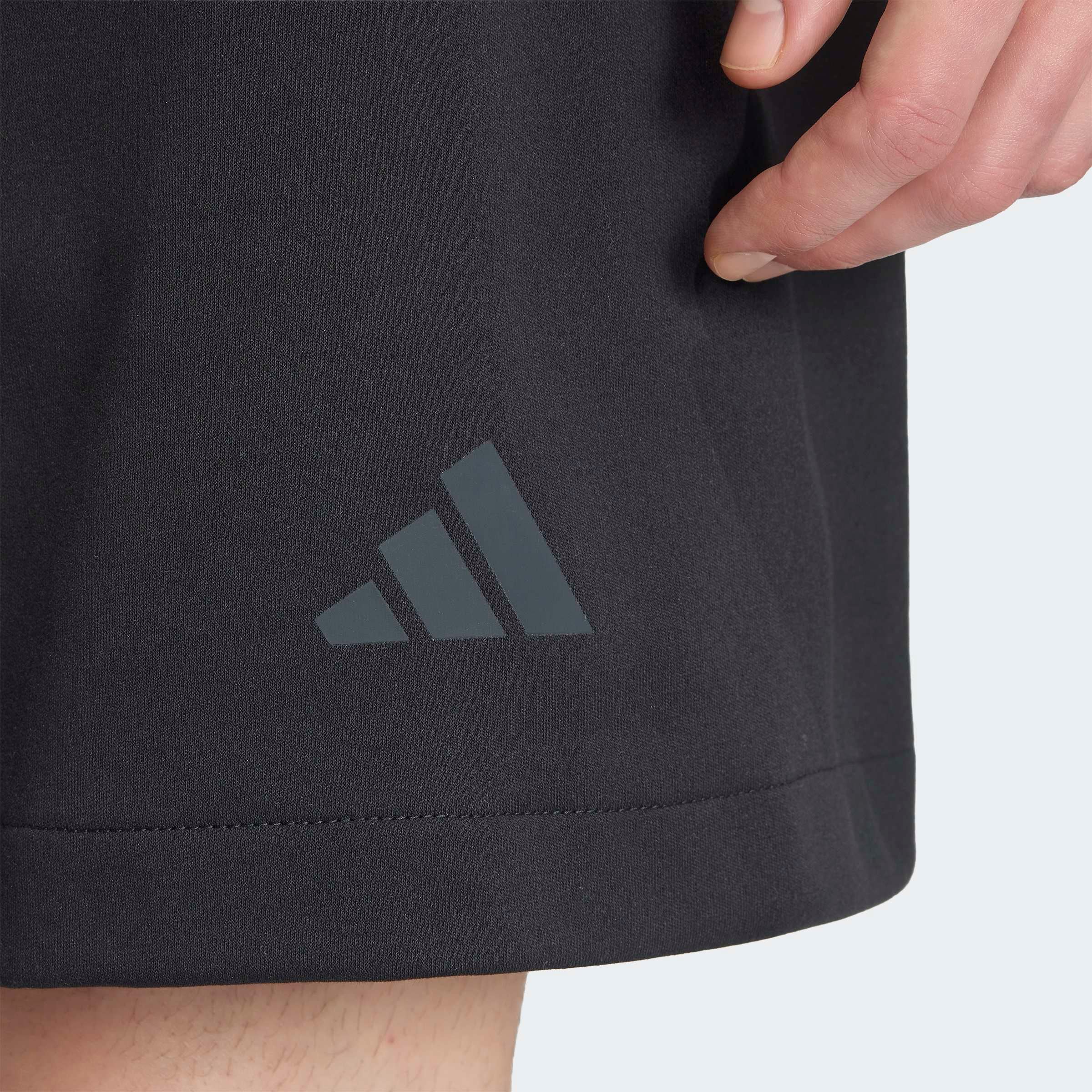 adidas Sportswear Shorts »ADIDAS Z.N.E«