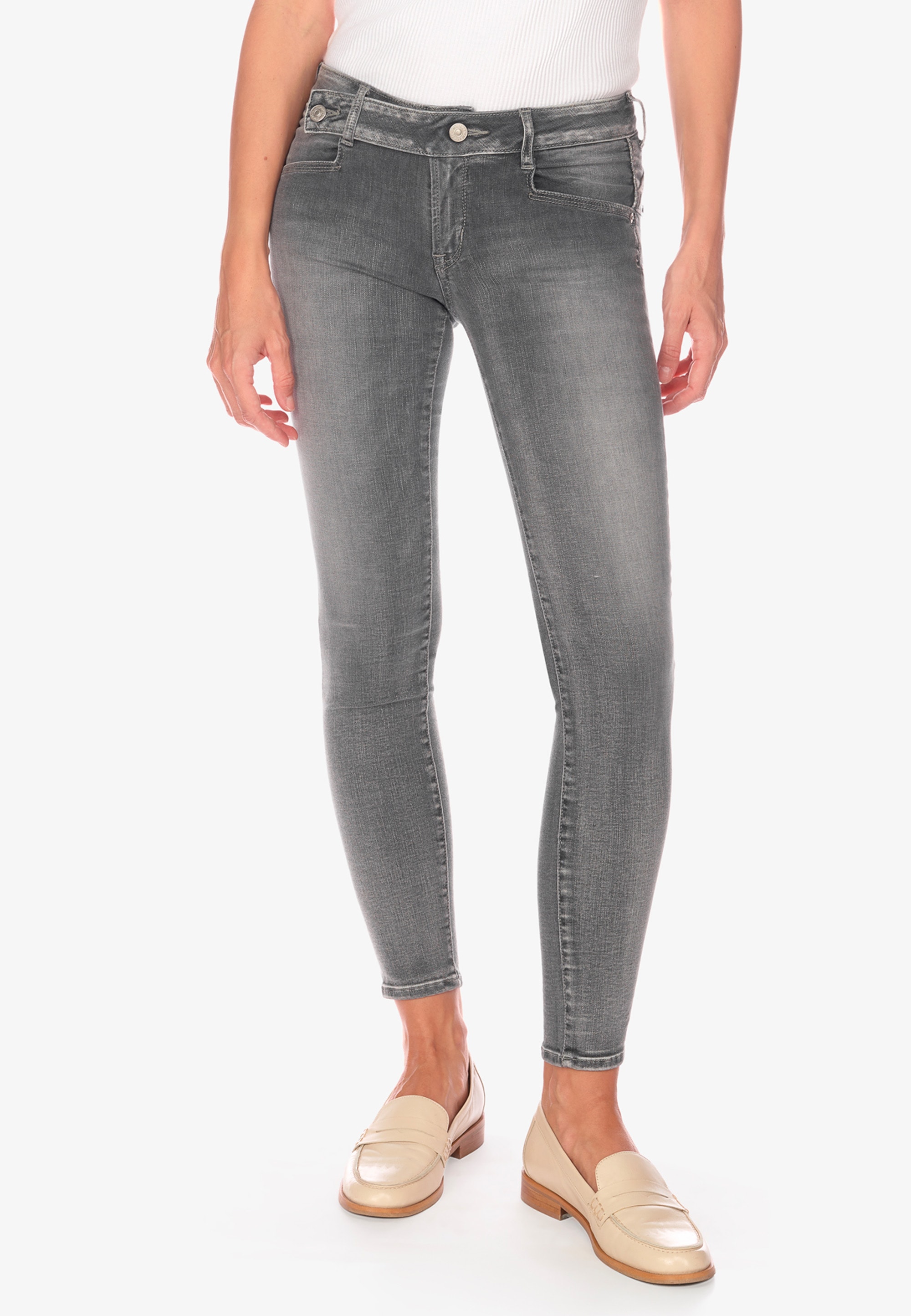 Bequeme Jeans »PULPC«, im angesagten Slim Fit-Schnitt
