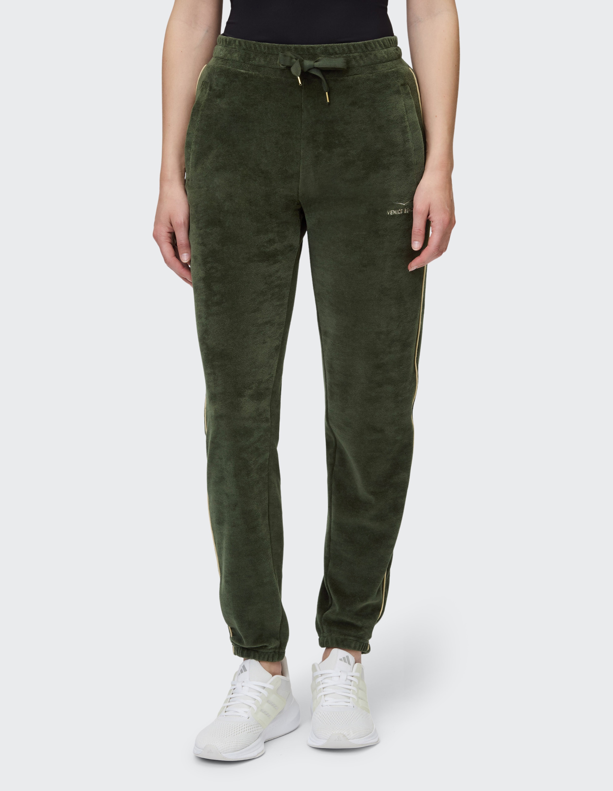 Venice Beach Jogginghose "JOGGINGHOSE WILLOW" aus Baumwolle und Polyester, in mehreren Größen erhältlich