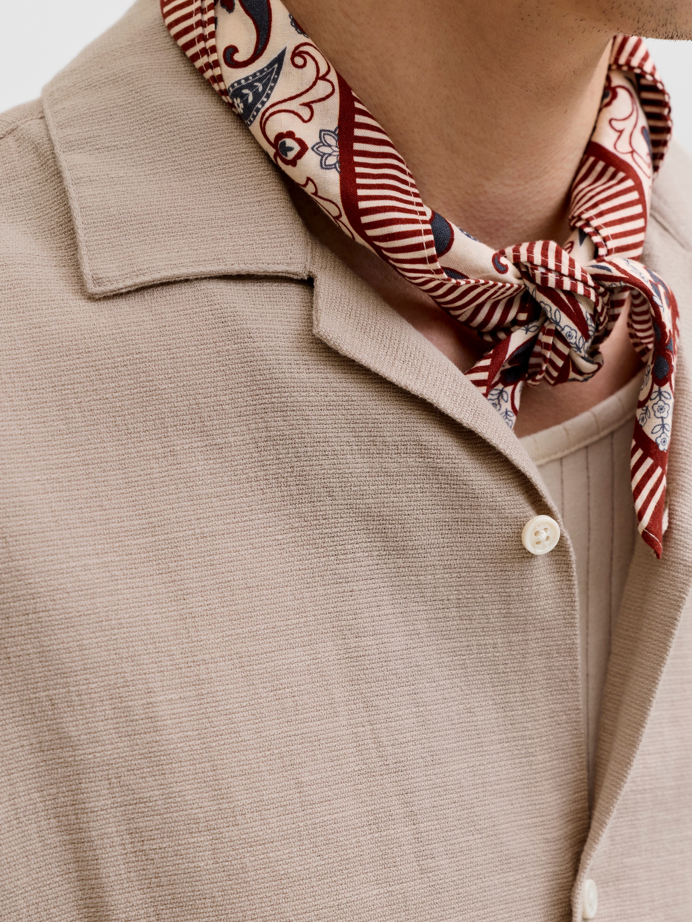 Thumbnail - Jack & Jones Kurzarmhemd "JJELIAM RESORT SHIRT SS SN" Baumwolle, loose fit