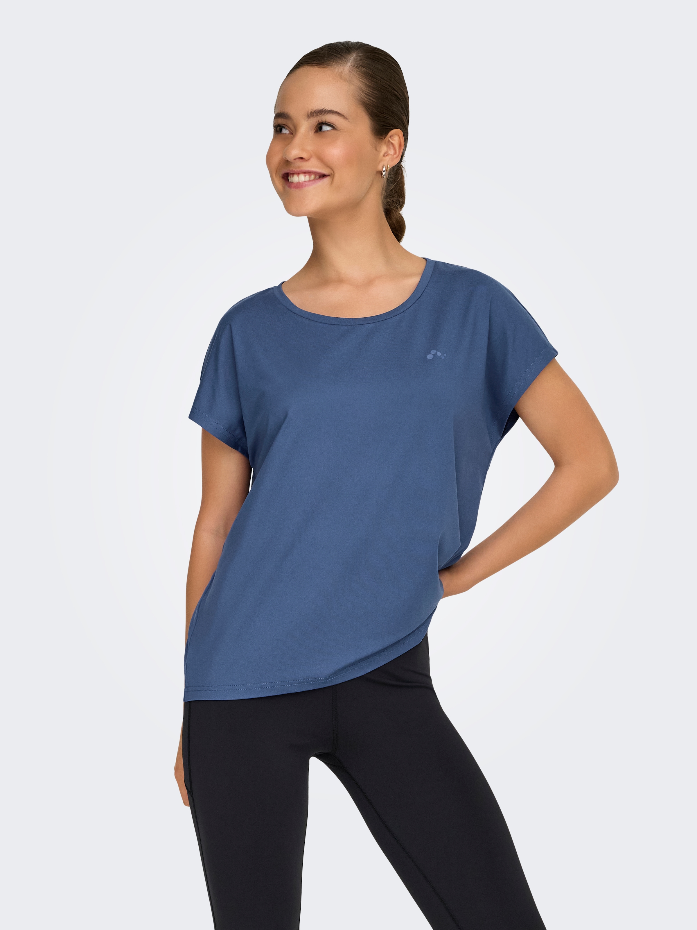 ONLY Play "ONPAUBREE SS LOOSE TRAIN TEE - NOOS" günstig online kaufen