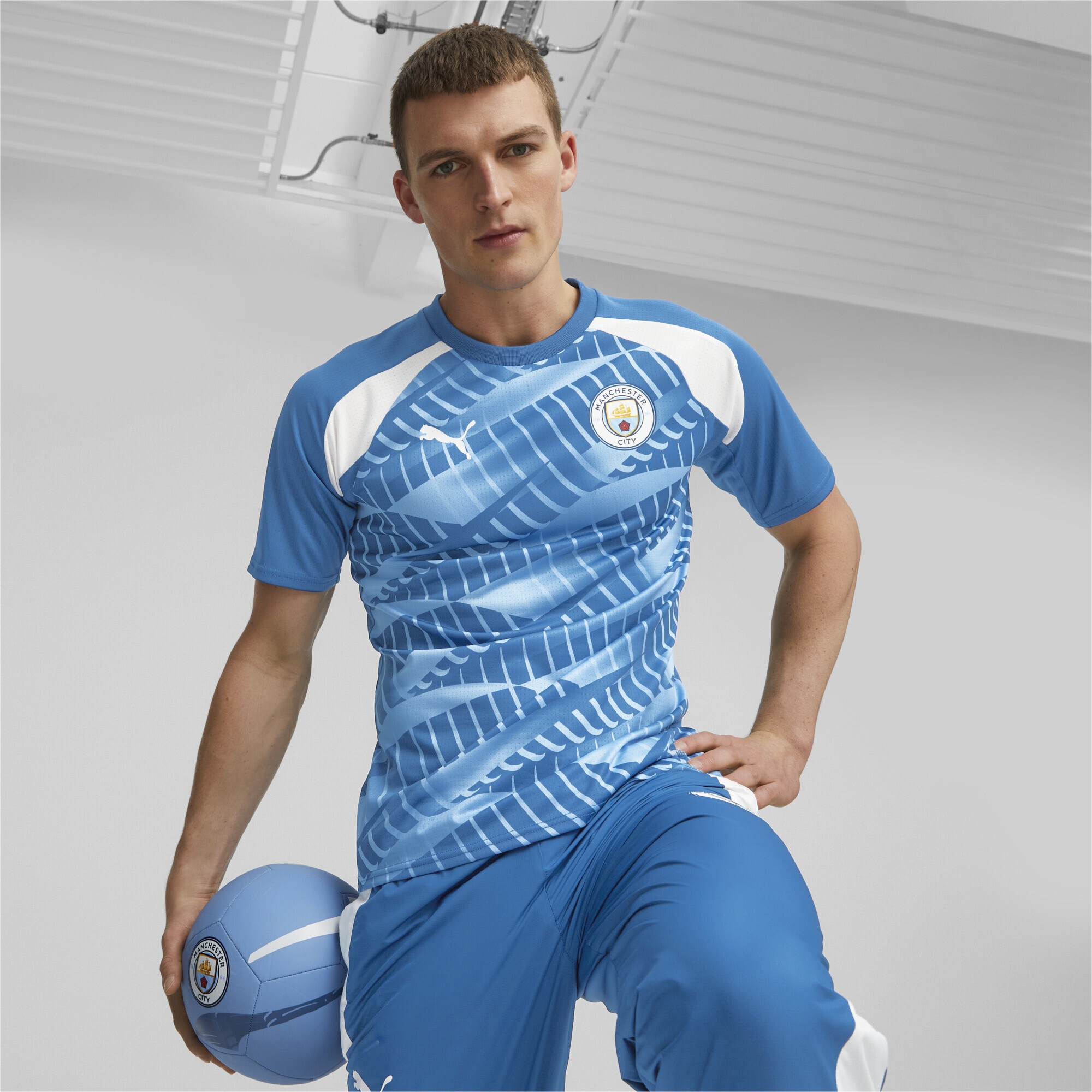 kurzem ▷ F.C. Herren« Trainingsshirt mit PUMA kaufen Arm Trikot | City Prematch BAUR »Manchester