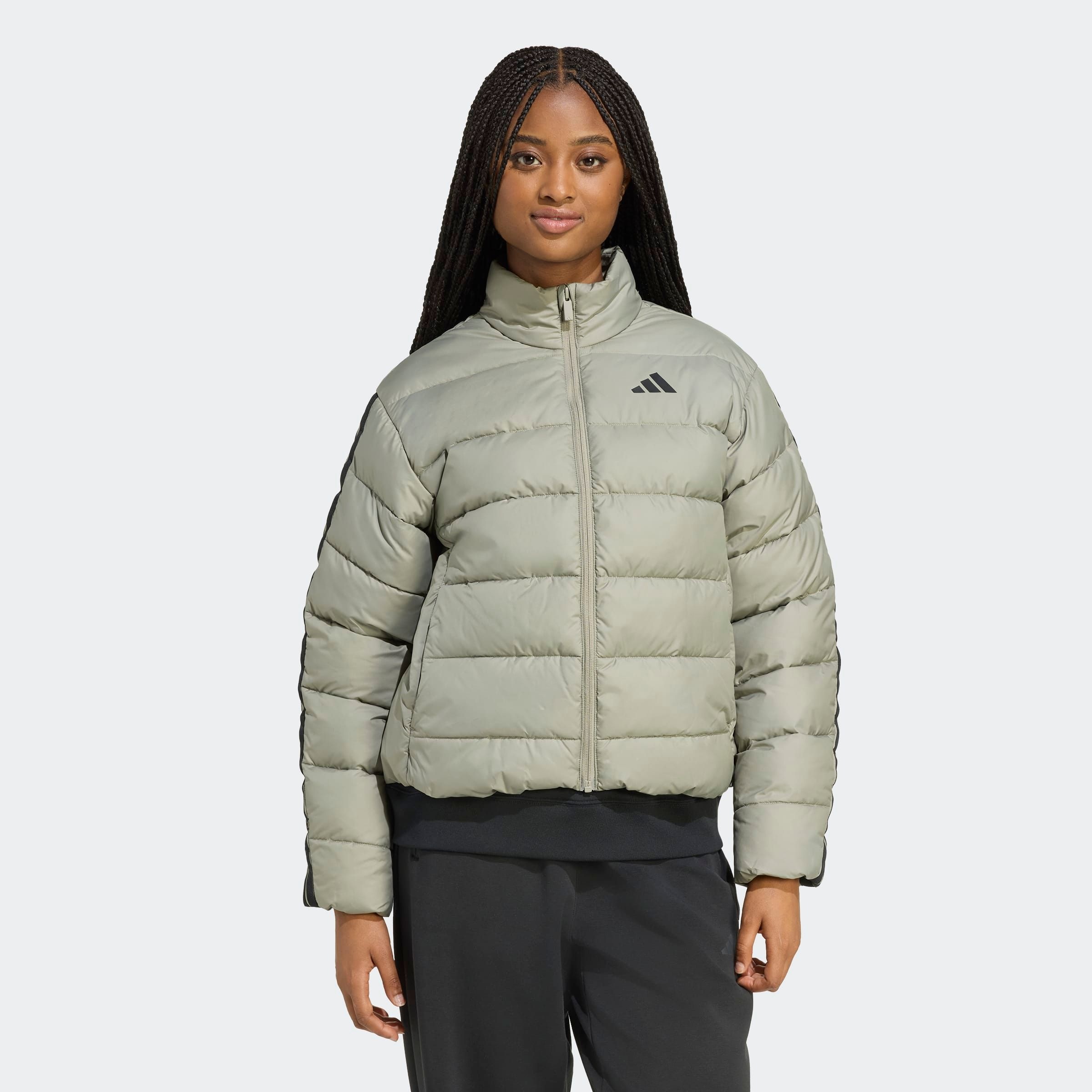 Steppjacke ADIDAS SPORTSWEAR "ESSENTIALS CLIMAWARM 3-STREIFEN SYNTHETIK-N", Damen, Gr. S, grün (silber pebble), Obermaterial: 100% Polyester. Wattierung: 100% Polyester, Jacken Steppjacke