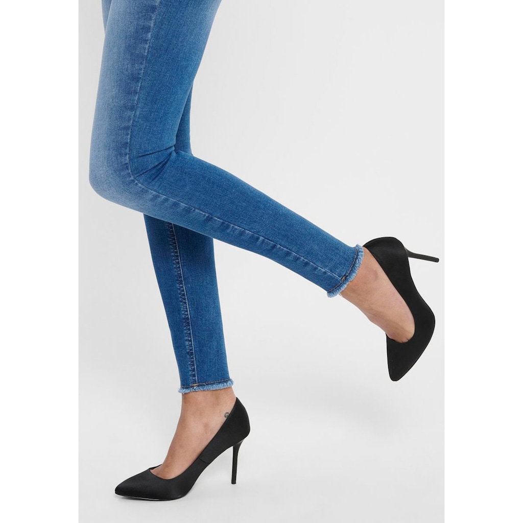 ONLY Ankle-Jeans »ONLBLUSH LIFE«, mit offenen Säumen