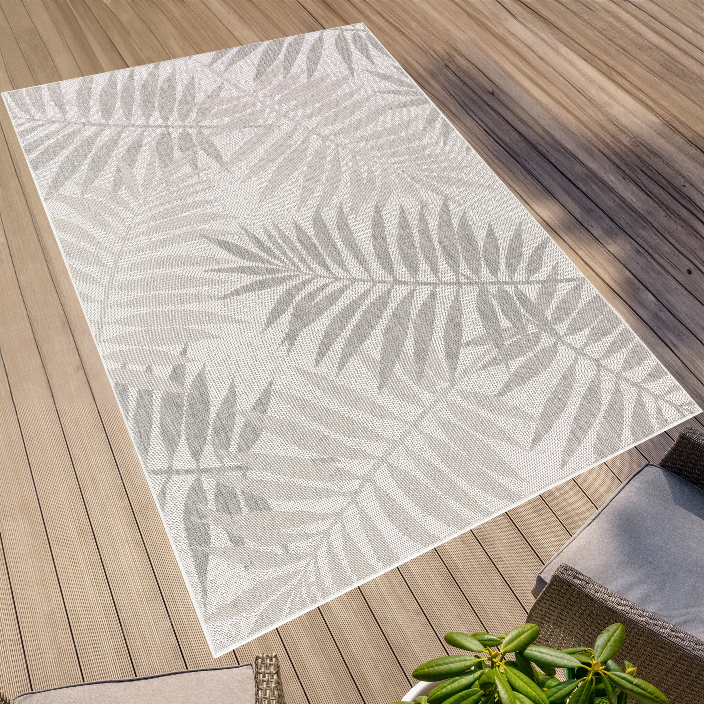 Primaflor-Ideen in Textil Teppich »Outdoorteppich RENEW - Leaves«, rechteckig, 4 mm Höhe, Flachgewebe, Blätter, In- und Outdoor geeignet, Balkon & Terrasse