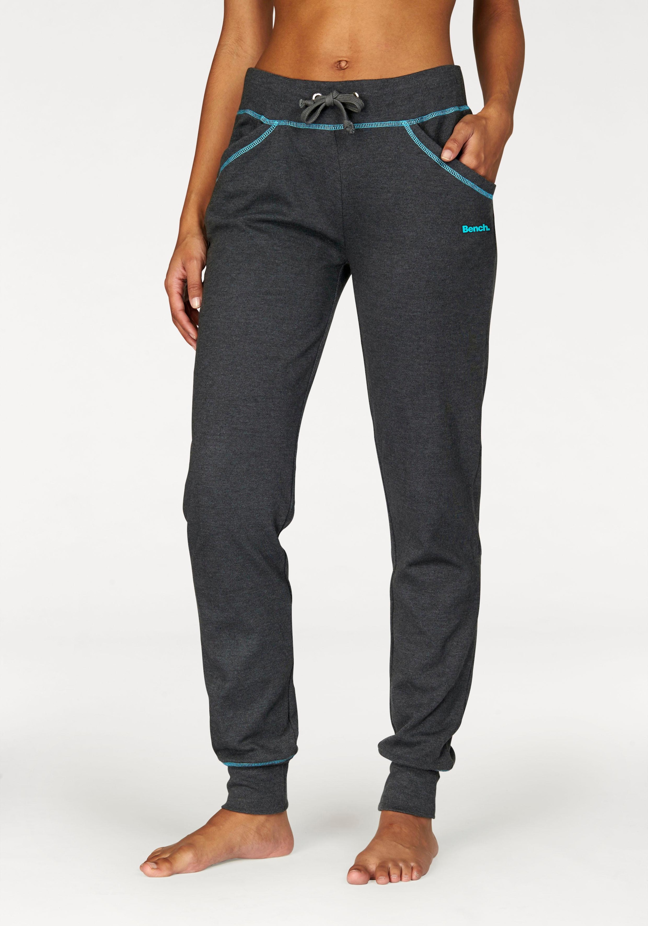 Loungewear BAUR | Relaxhose, online kontrastfarbenen mit Bench. Loungewear bestellen Nähten,