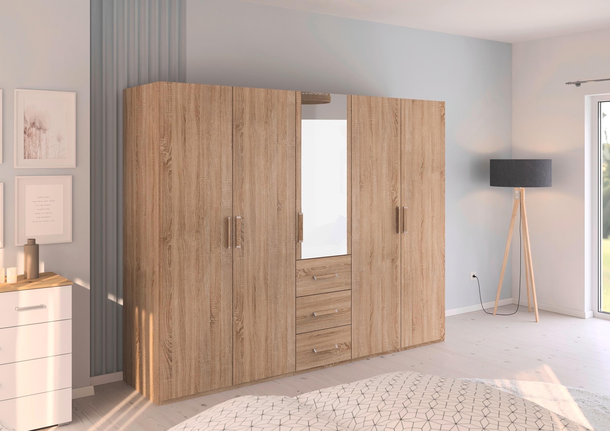 rauch Drehtürenschrank »Kleiderschrank Schrank Garderobe Schlafzimmerschrank EVELYN«, (in 2 Höhen 197 oder 210 cm erhältlich), in elegantem Stil mit Schubladen 3 Breiten und 2 Höhen MADE IN GERMANY