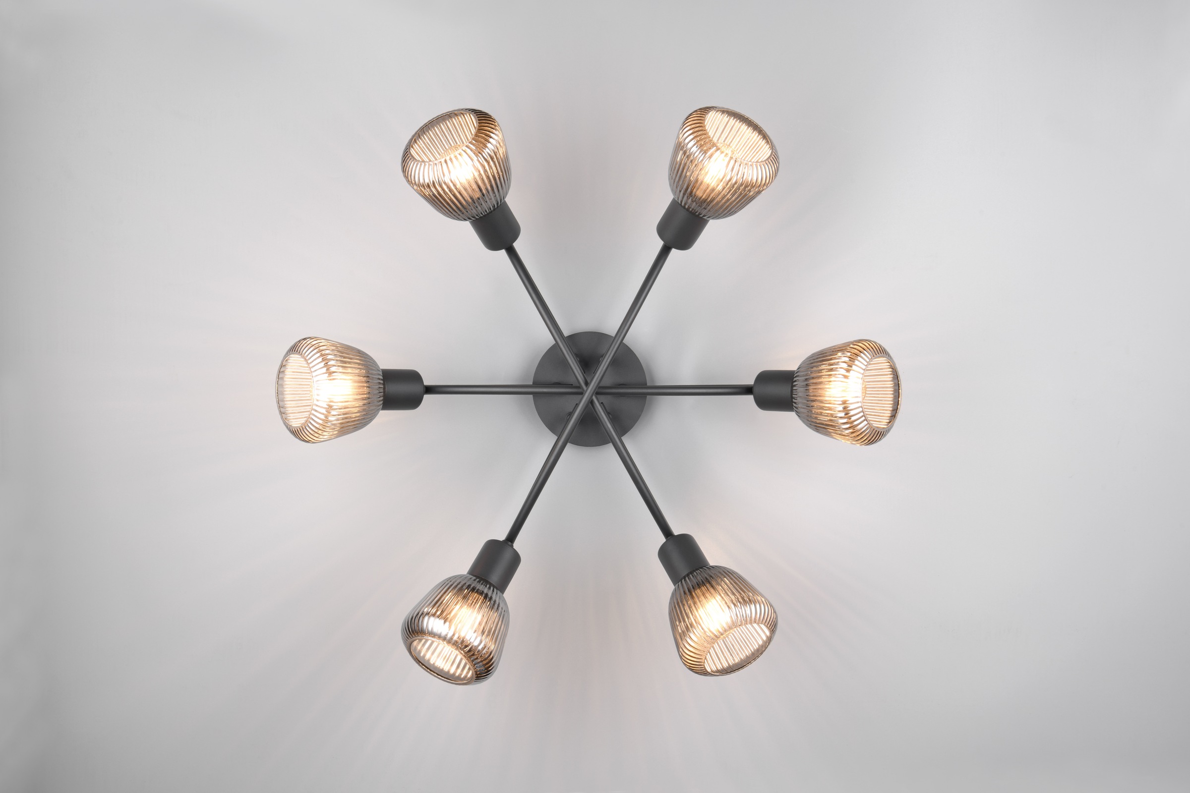 TRIO Leuchten Deckenleuchte »TARIFA, 6-flammige Deckenlampe exkl 6xE14 max 10W, Glas Hängelampe«, 6 flammig, Leuchtmittel E14 | Leuchtmittel wechselbar, Ø 59cm, Glas Lampenschirme in Riffeloptik und leicht verspiegelt, IP20