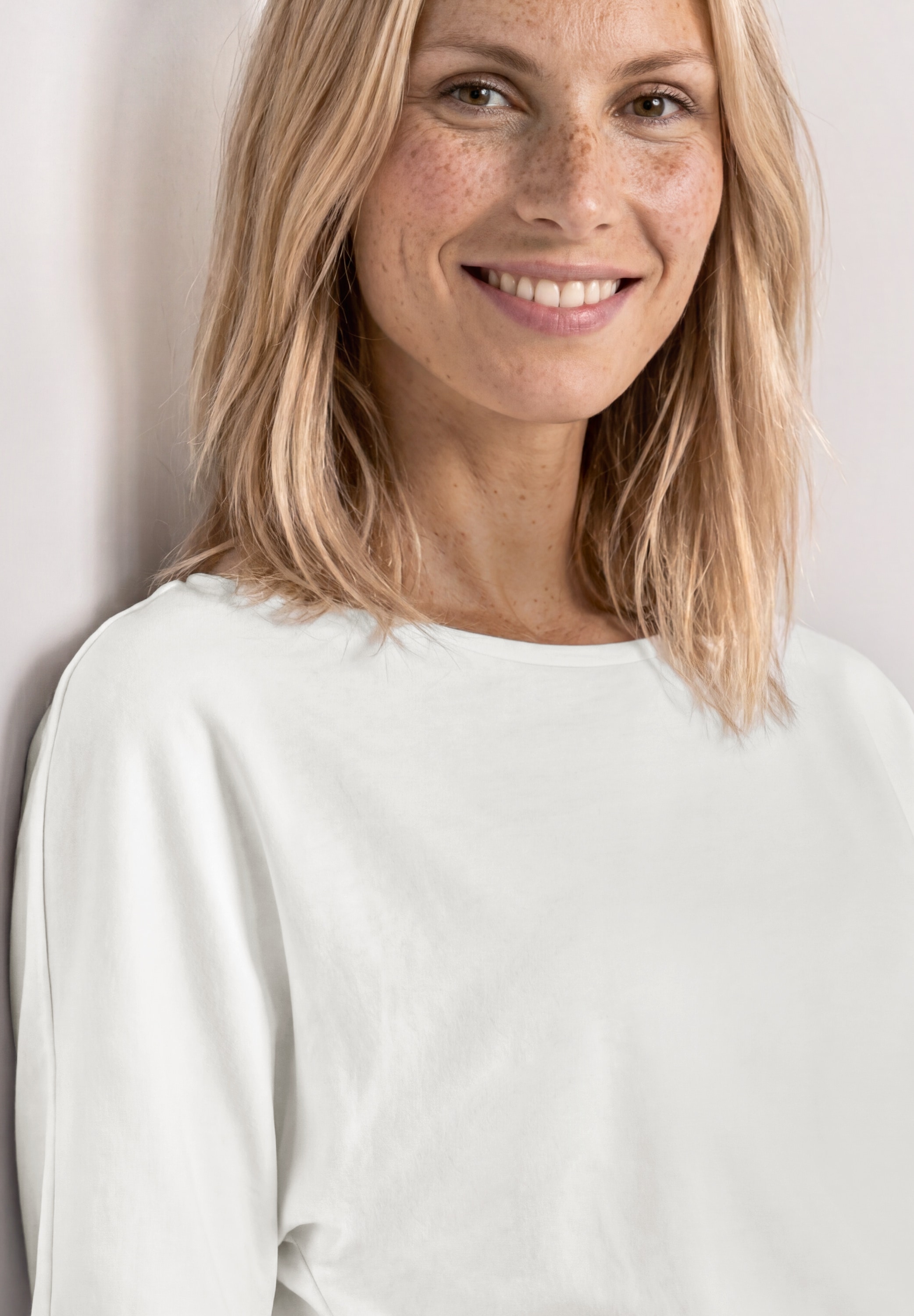 STREET ONE Rundhalsshirt Sommershirt mit Boat Neck und Elastikbund