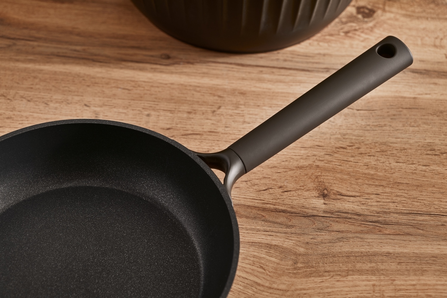 RESTO Kitchenware Bratpfanne »Ascella, antihaftbeschichtet und spülmaschinenfest«, Aluminiumguss, (1 tlg.), Induktion, für alle Herdarten geeignet