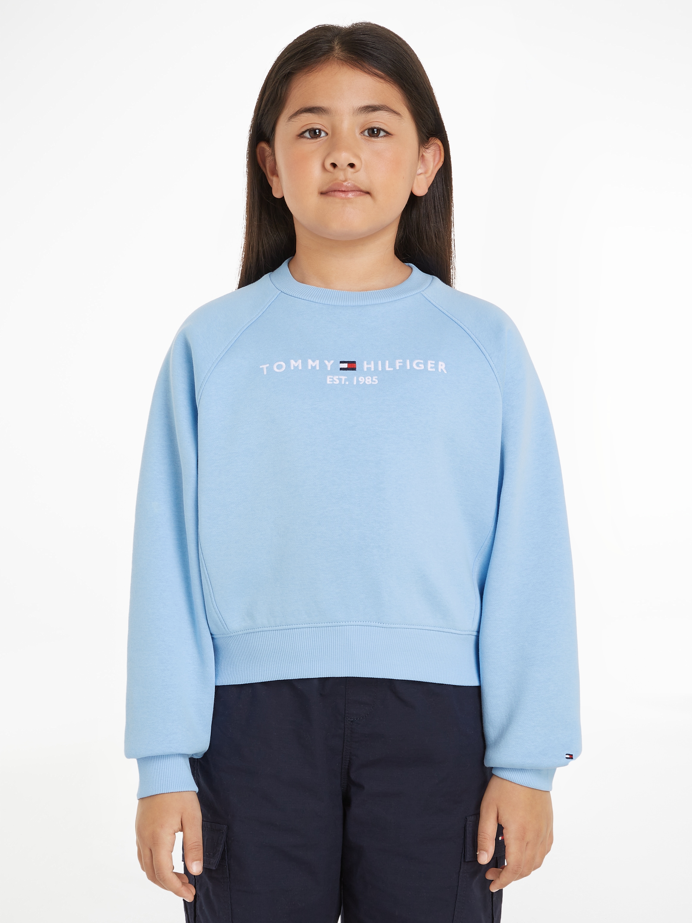 Sweatshirt »ESSENTIAL EMBROIDERED FLEECE CN«, Kinder bis 16 Jahre mit Logoprägung