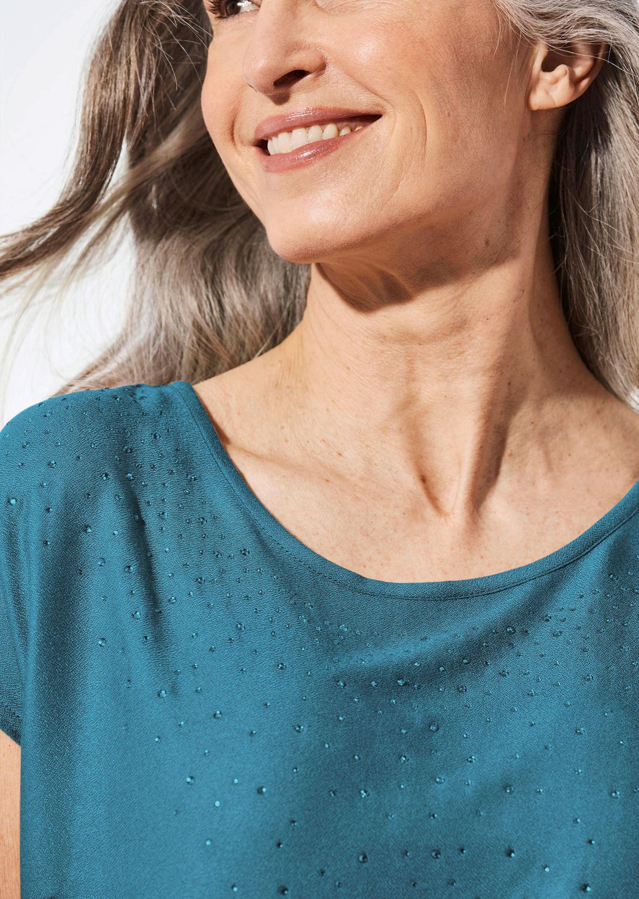 GOLDNER Schlupfbluse »Kurzgröße Bluse mit Glitzersteinen«