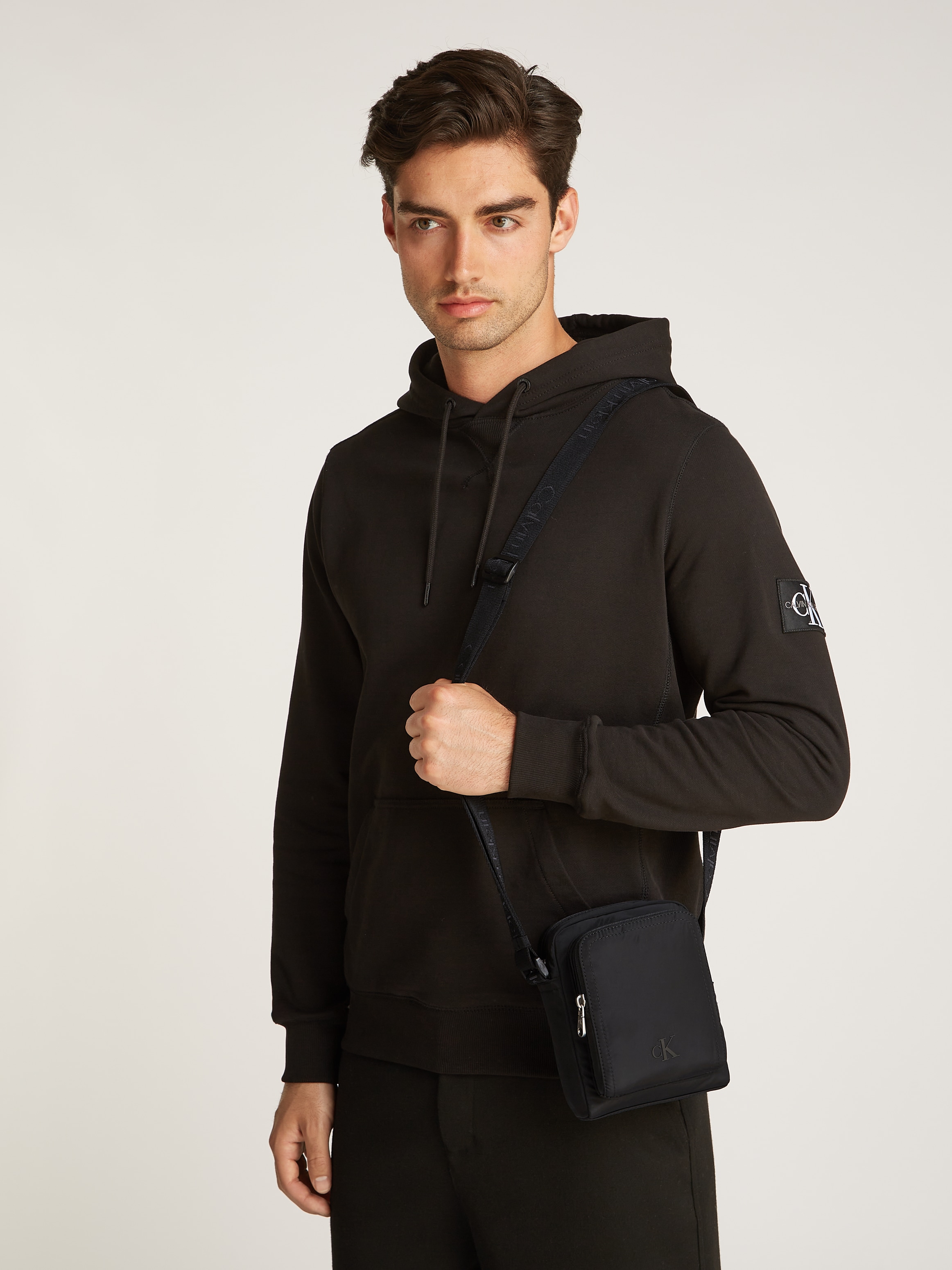 Calvin Klein Jeans Umhängetasche "ULTRALIGHT REPORTER XS NY", Schultertasch günstig online kaufen