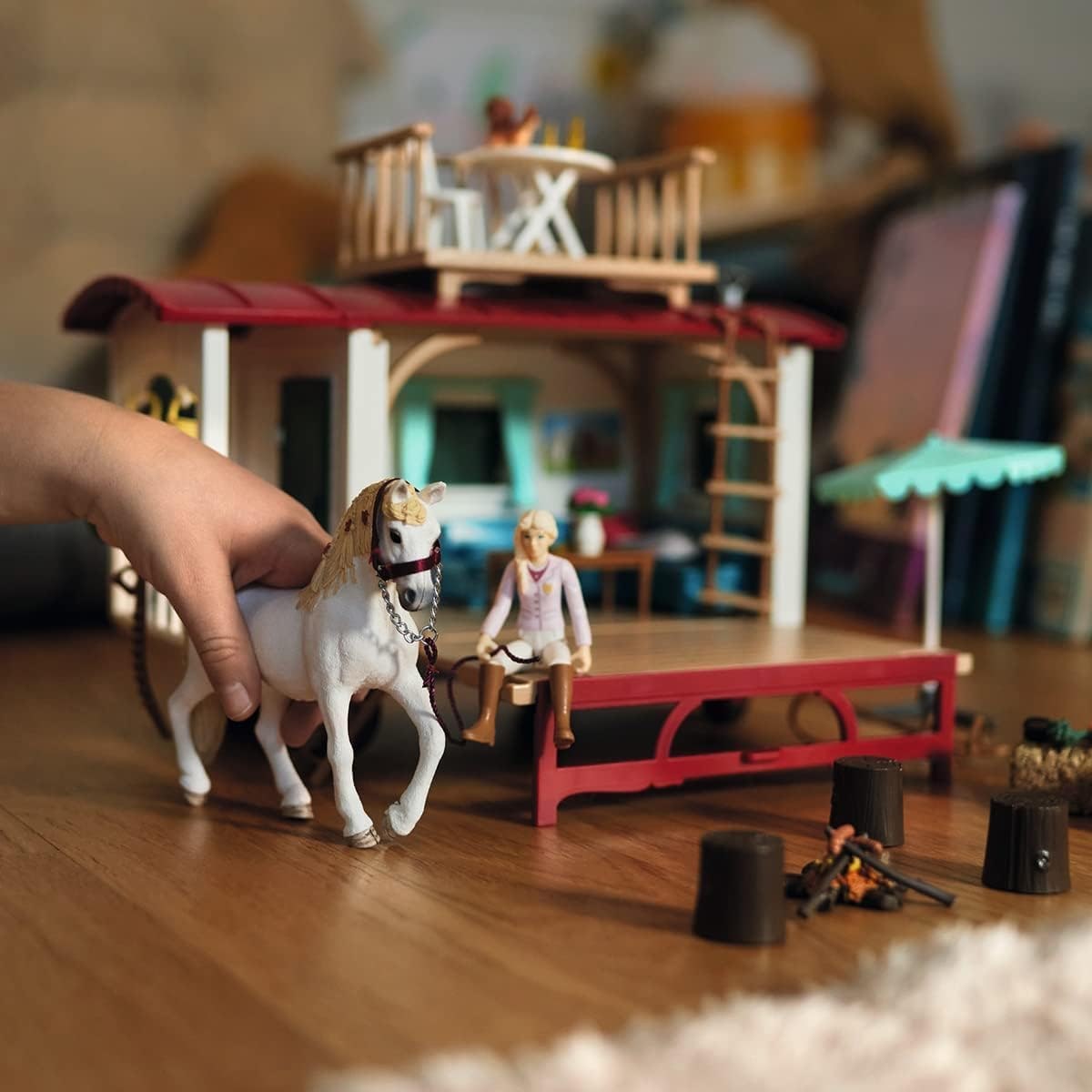 Schleich® Spielwelt »HORSE CLUB, Wohnwagen für geheime Club-Treffen (42593)«