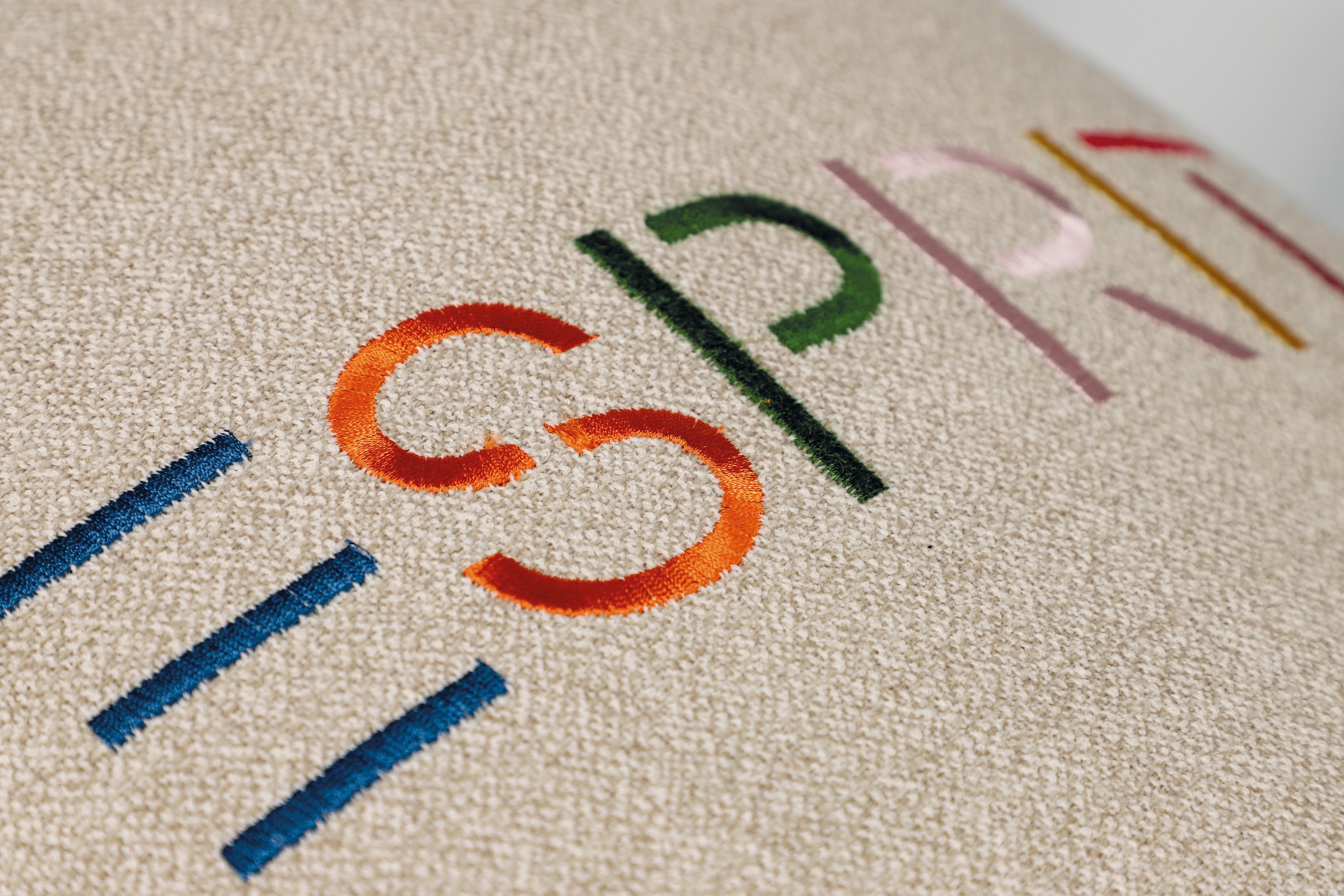 Esprit Kissenhülle »Signature«, (1 St.)