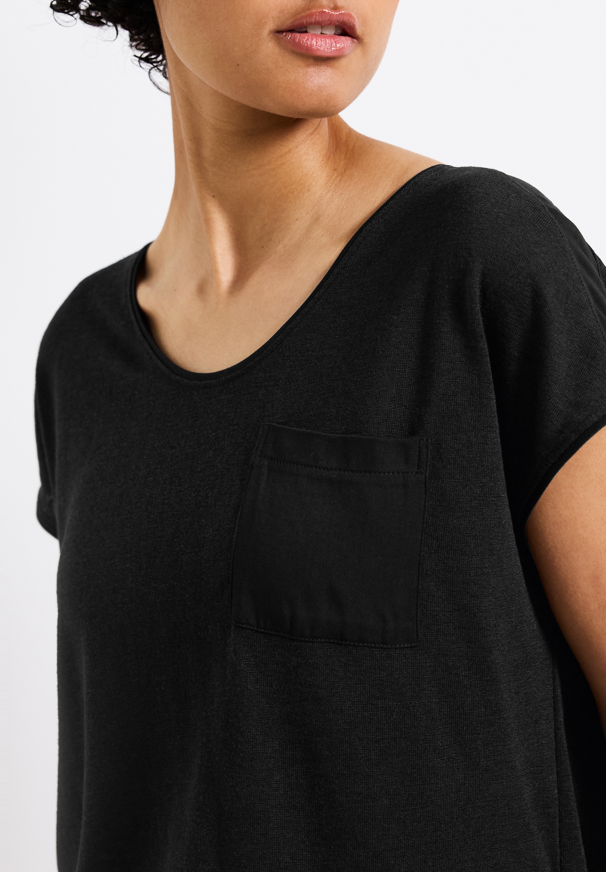 STREET ONE T-Shirt, im Leinen-Look und mit Brusttasche+ö
