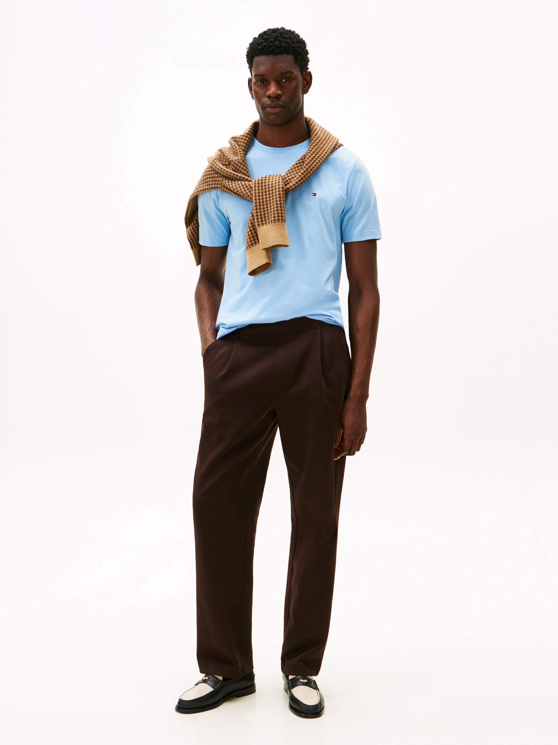 Thumbnail - Tommy Hilfiger T-Shirt "ESSENTIAL REG FIT SOLID TEE mit Stickerei und Rundhals"