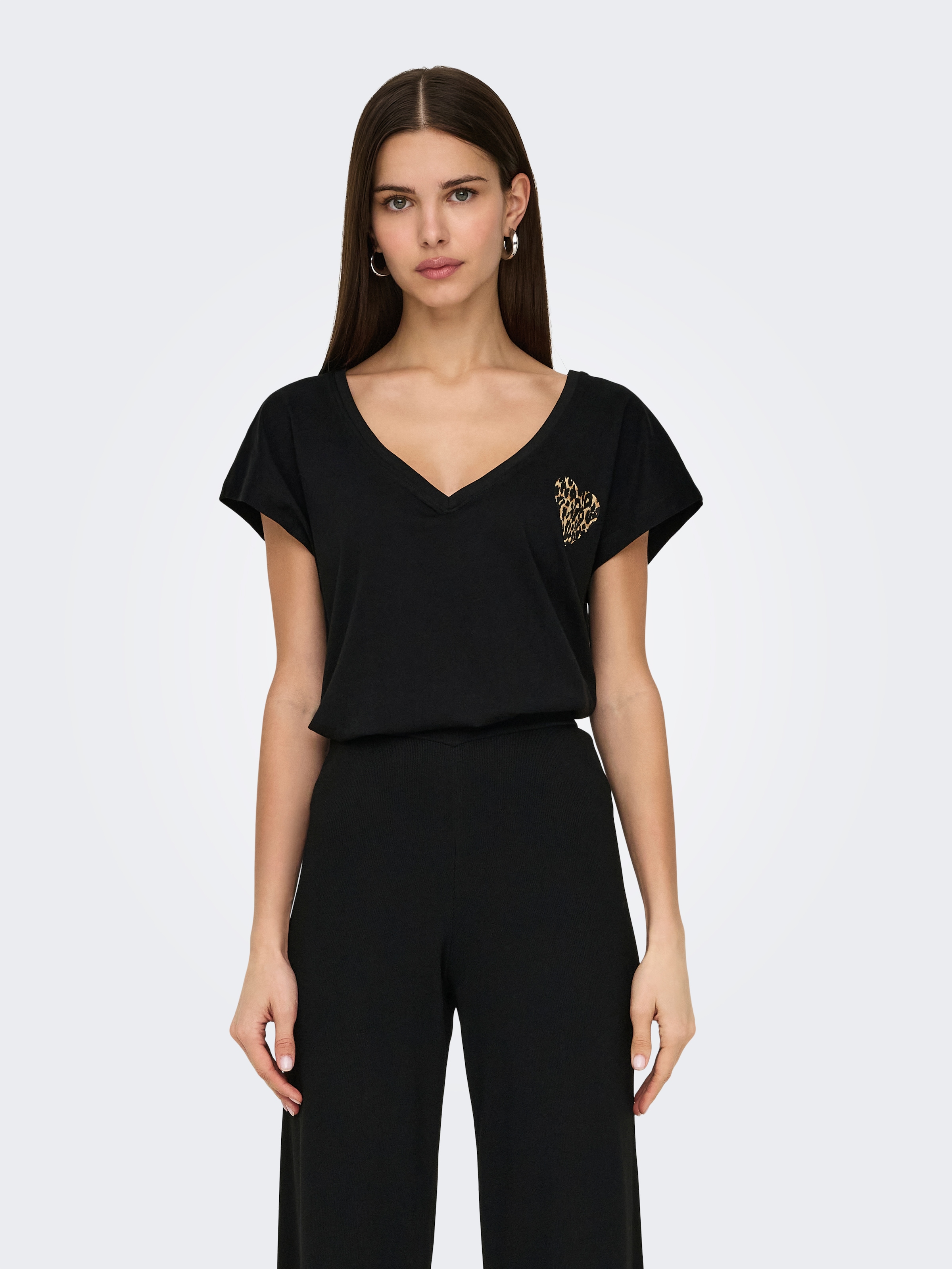 ONLY Kurzarmshirt »ONLNINA LIFE S/S V-NECK ...