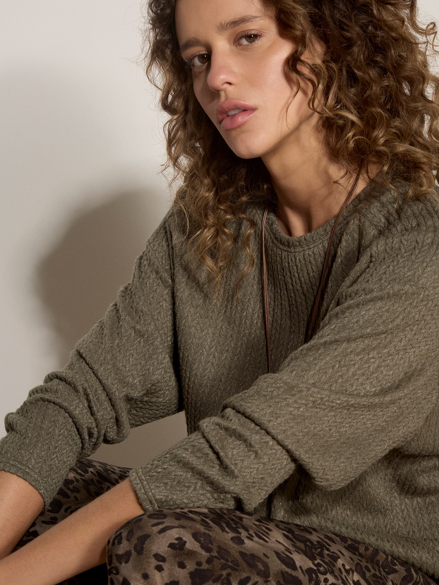 Apricot Strickpullover »Jersey-Oberteil aus Jacquard-Strick« in Oversize-Passform