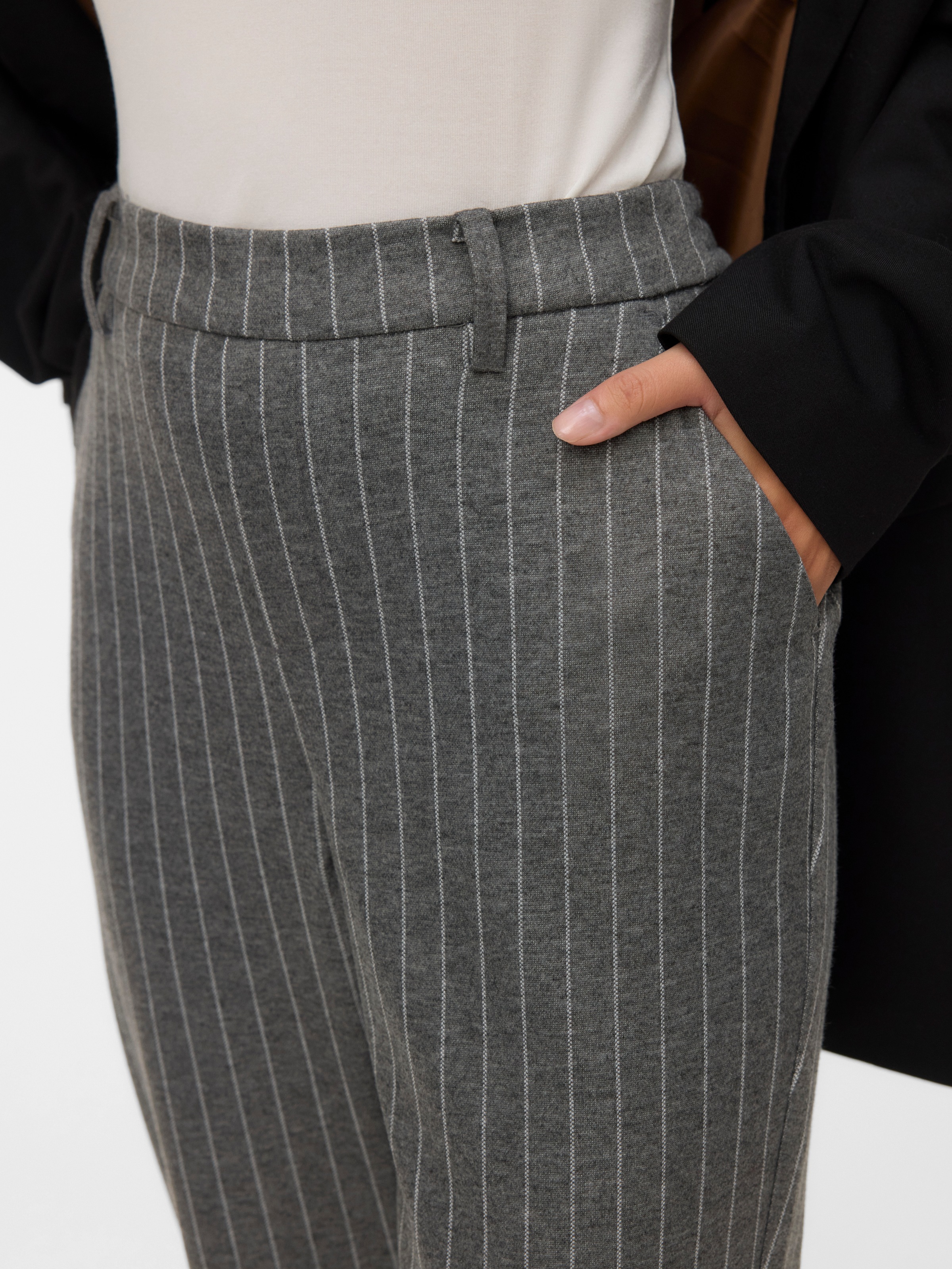 Thumbnail - Vero Moda Anzughose "VMMAYA MACY MW LOOSE PANT NOOS"