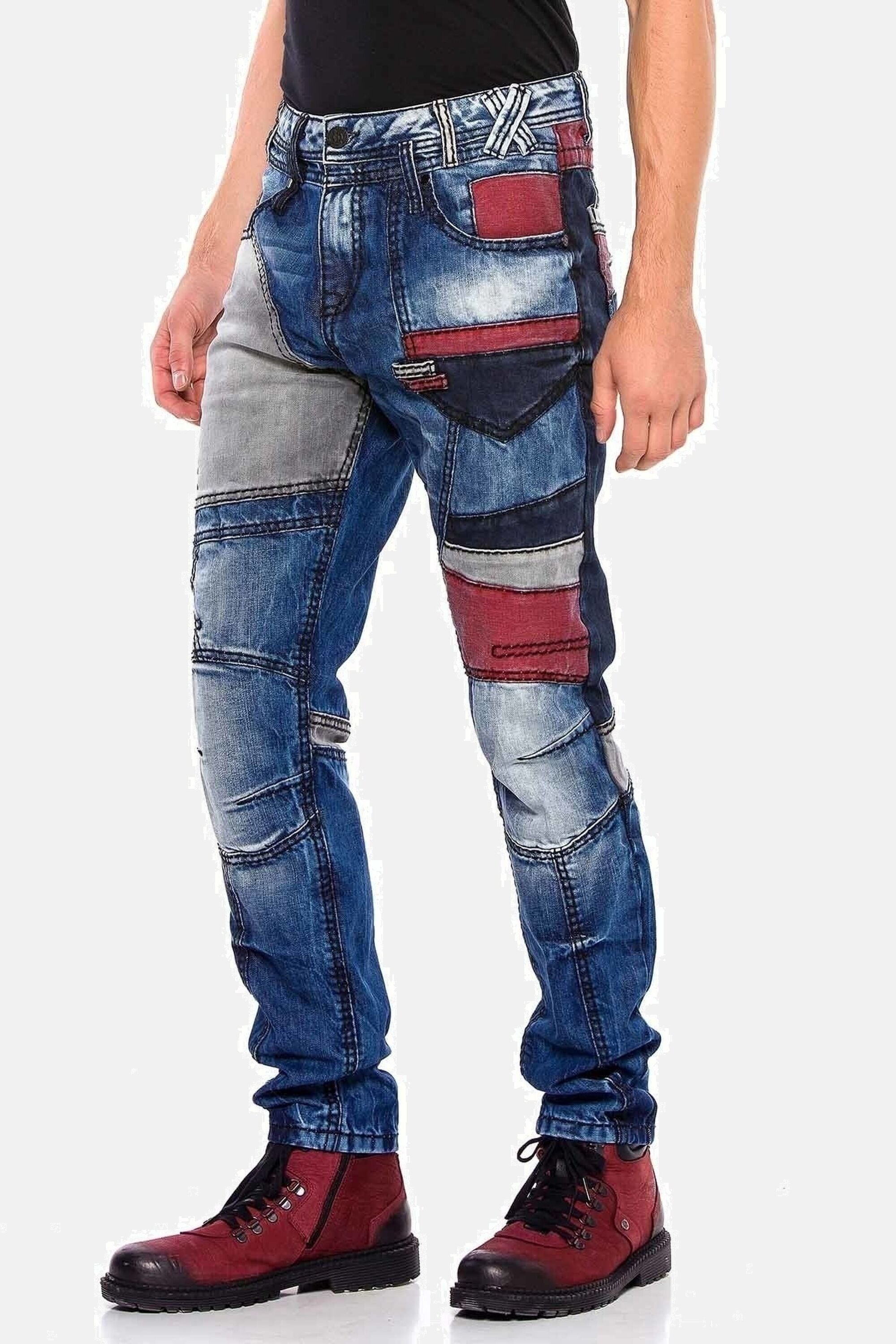 Cipo & Baxx Regular-fit-Jeans »Jeans«, im extravaganten Design, CD574