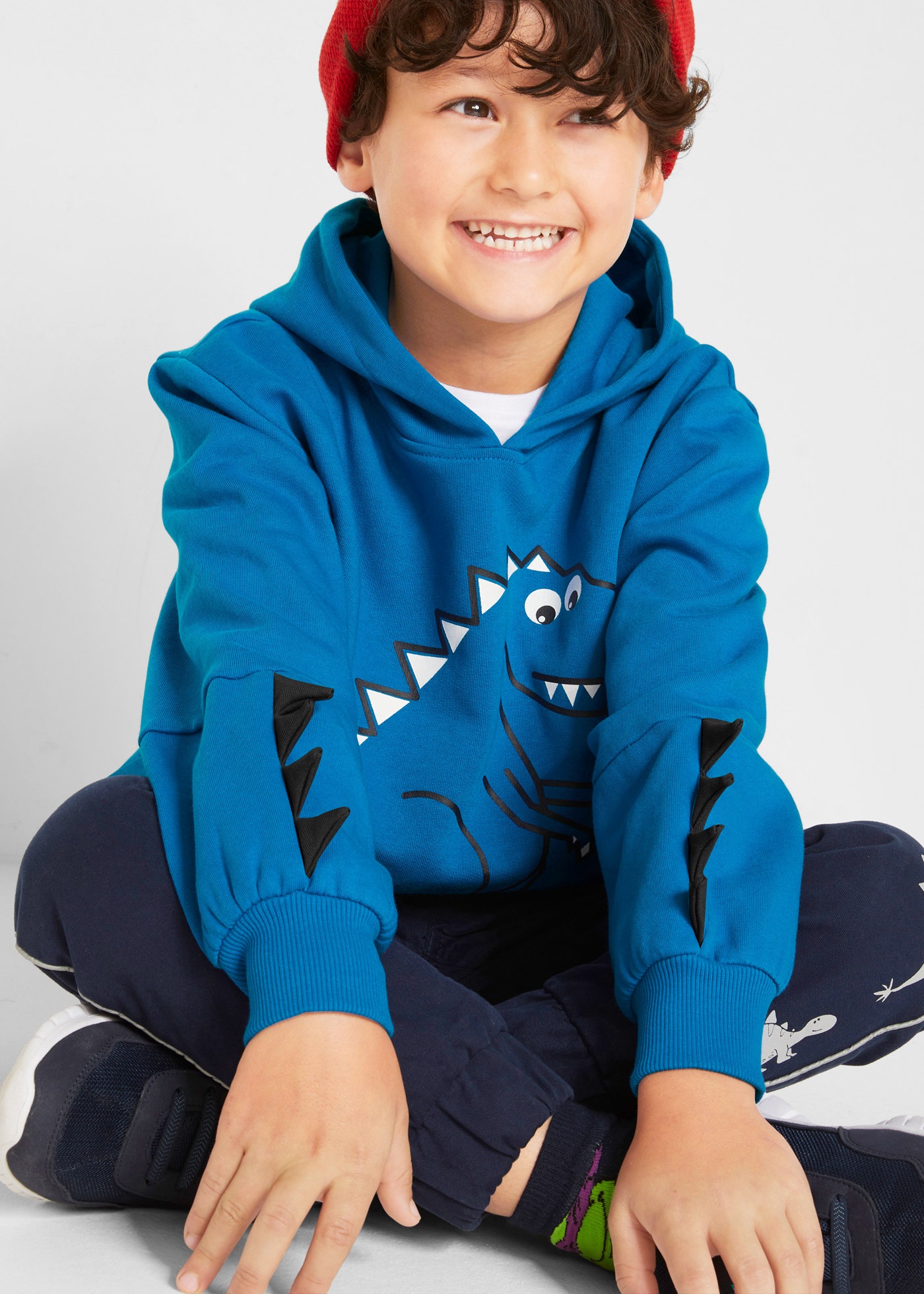 Thumbnail - bonprix Hoodie, mit coolem Dino-Print, mit Applikation an den Ärmeln