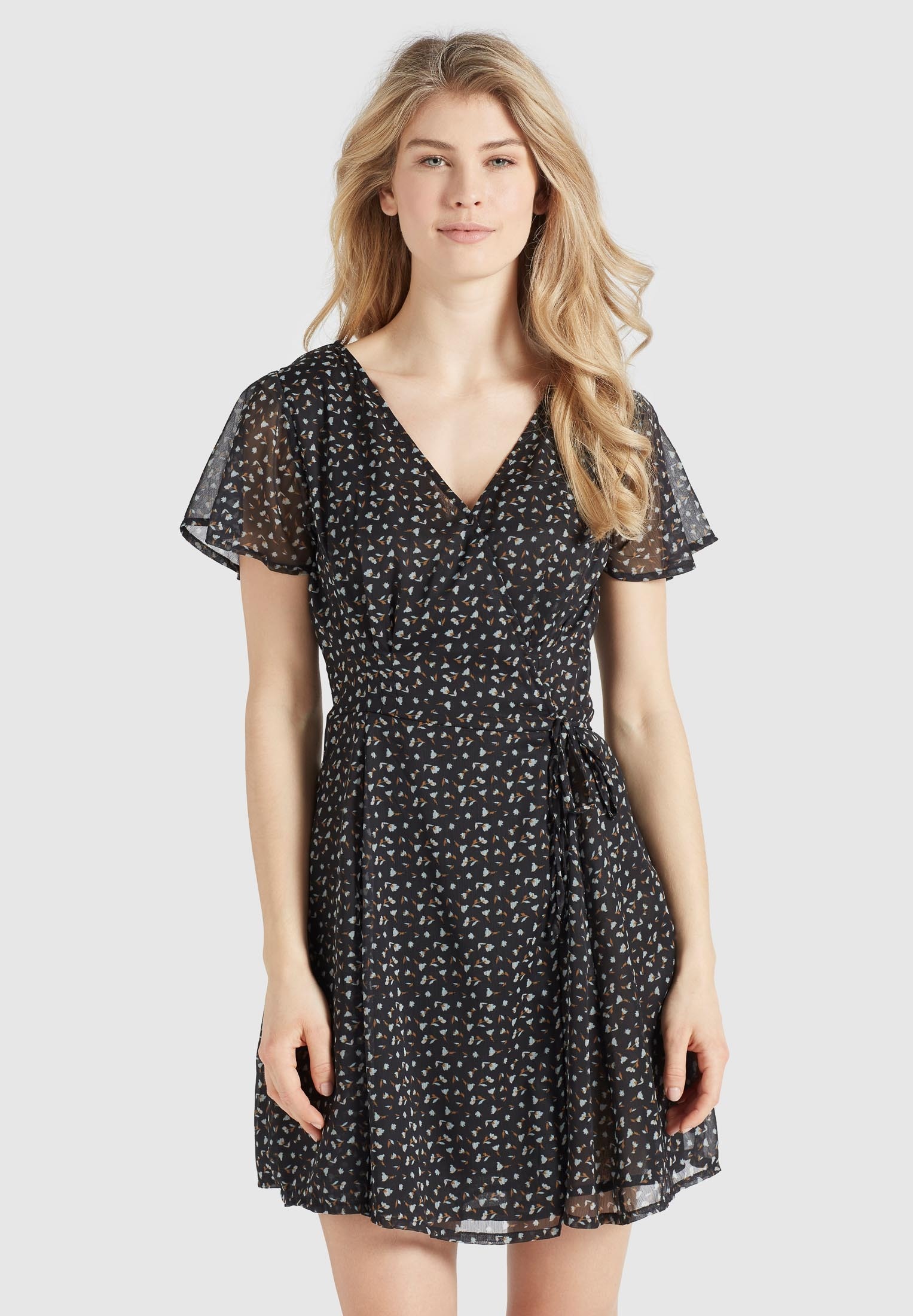 khujo Chiffonkleid »khujo Kleid VARVARA«, aus Chiffon mit Flügelärmeln