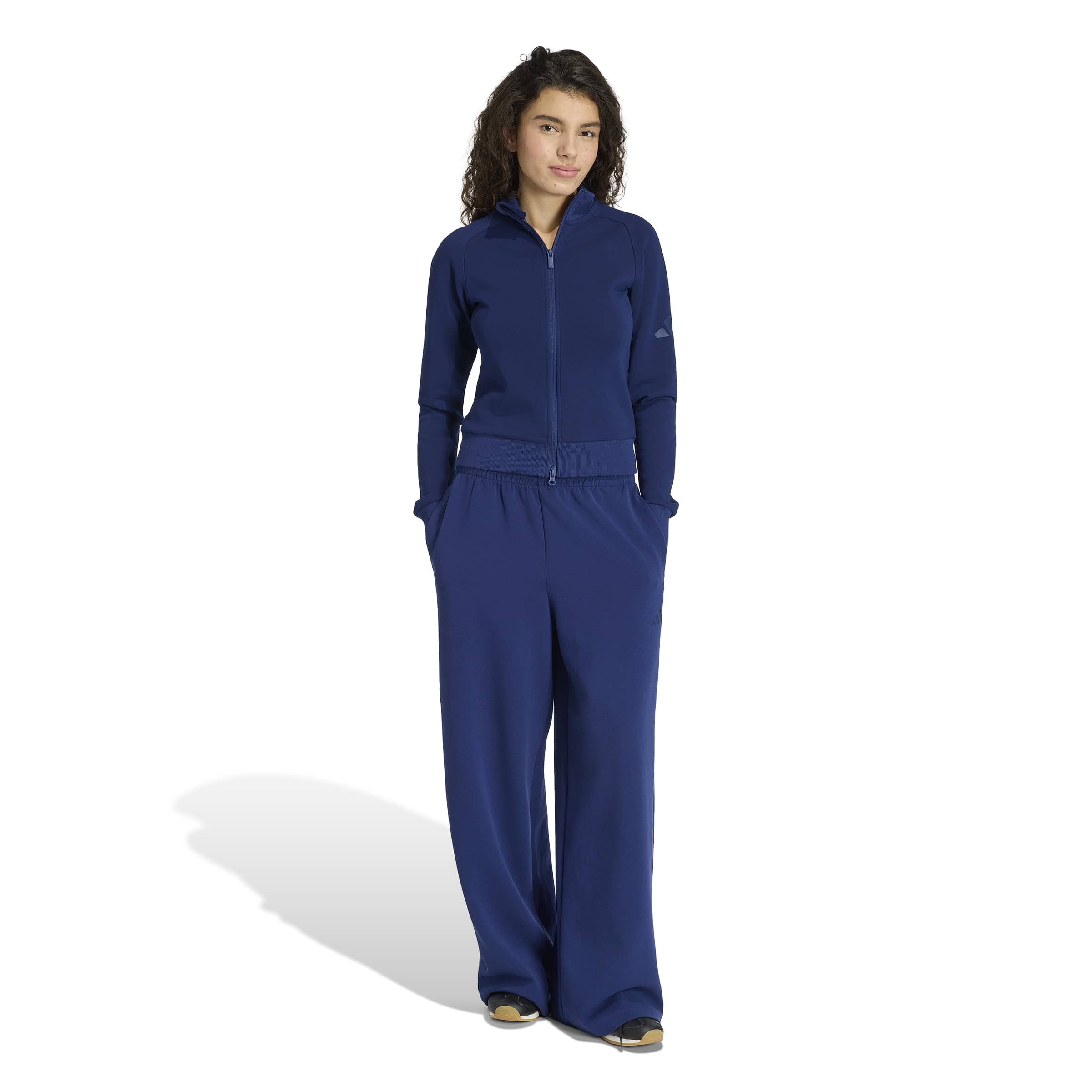 adidas Sportswear Sporthose »SOFT LUX, GERADES BEIN«  sportlicher Stil, für Sportmode