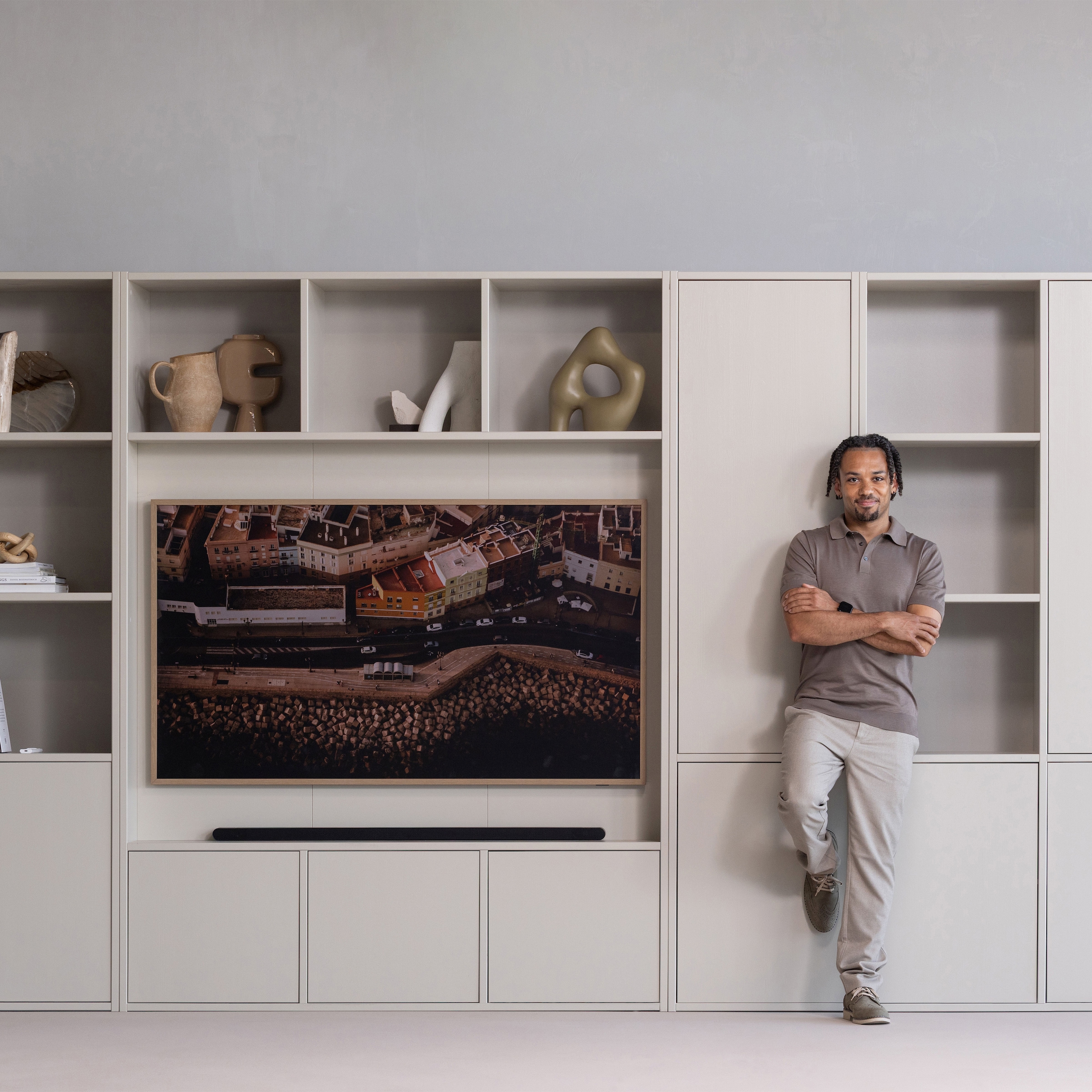 WOOOD Mehrzweckschrank »Meggy Kiefernholz Druckmechanismus, sichtbare Maserung 55x40x215 cm« Tragkraft 10 kg pro Boden, Tür beidseitig montierbar
