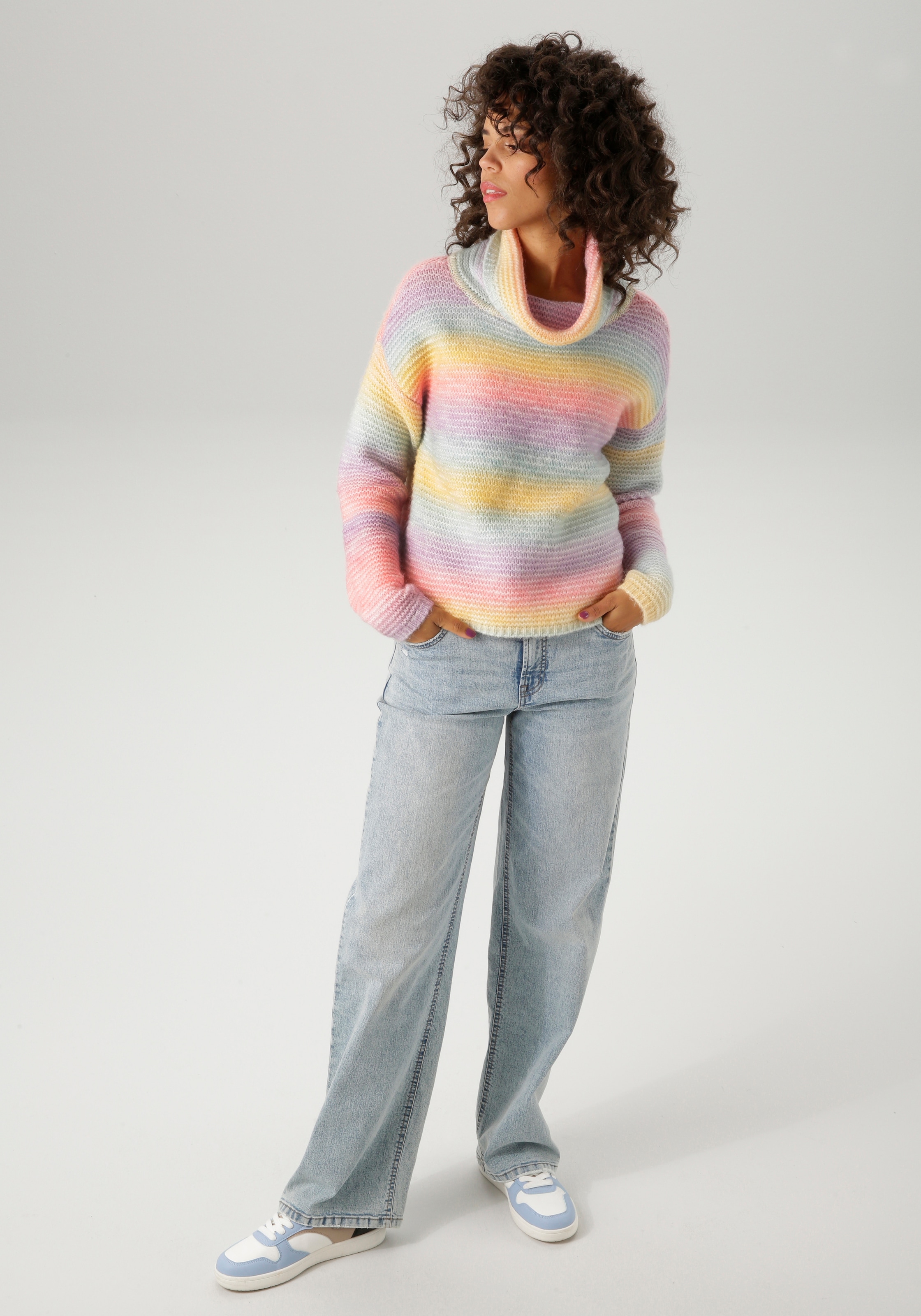 Aniston CASUAL Strickpullover, aus regenbogenfarbenem Space-Garn - NEUE KOLLEKTION