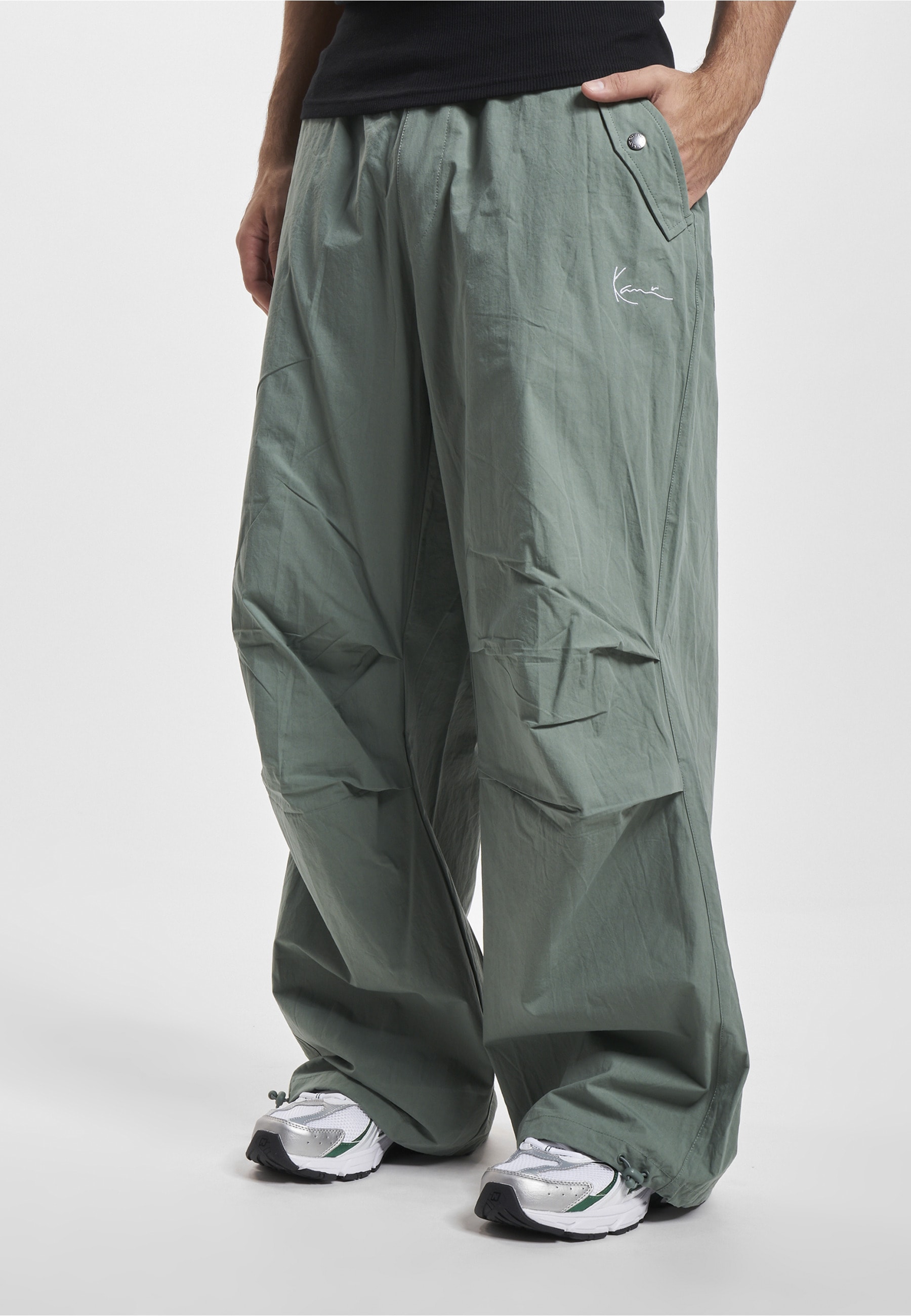 Karl Kani Stoffhose »Karl Kani Herren KM233-032-1 KK Small Signature Parachute Pants«