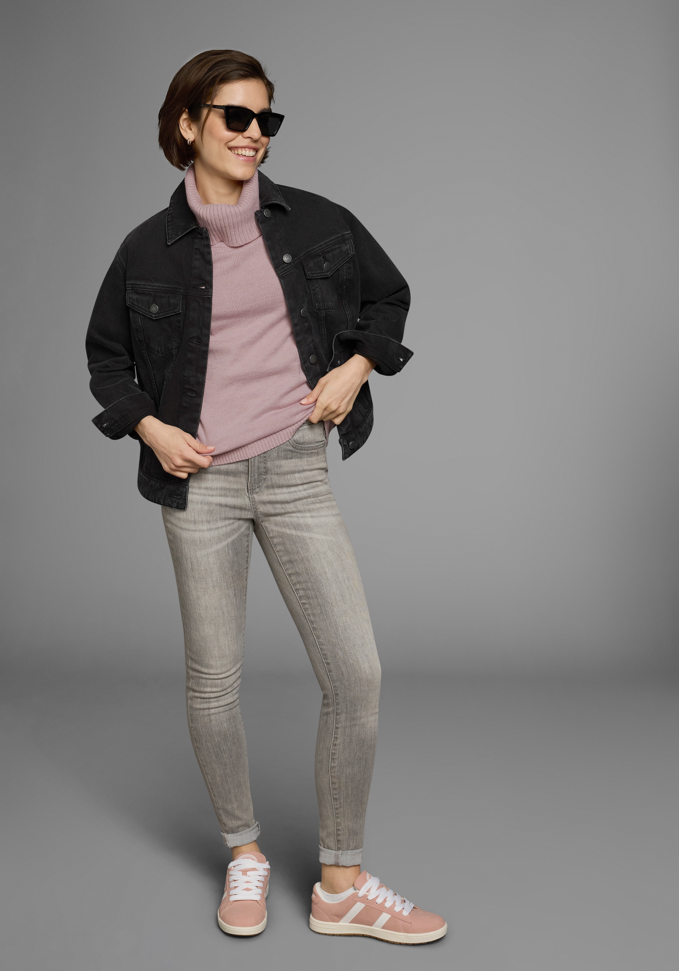 KangaROOS Rollkragenpullover, in klassischer Form