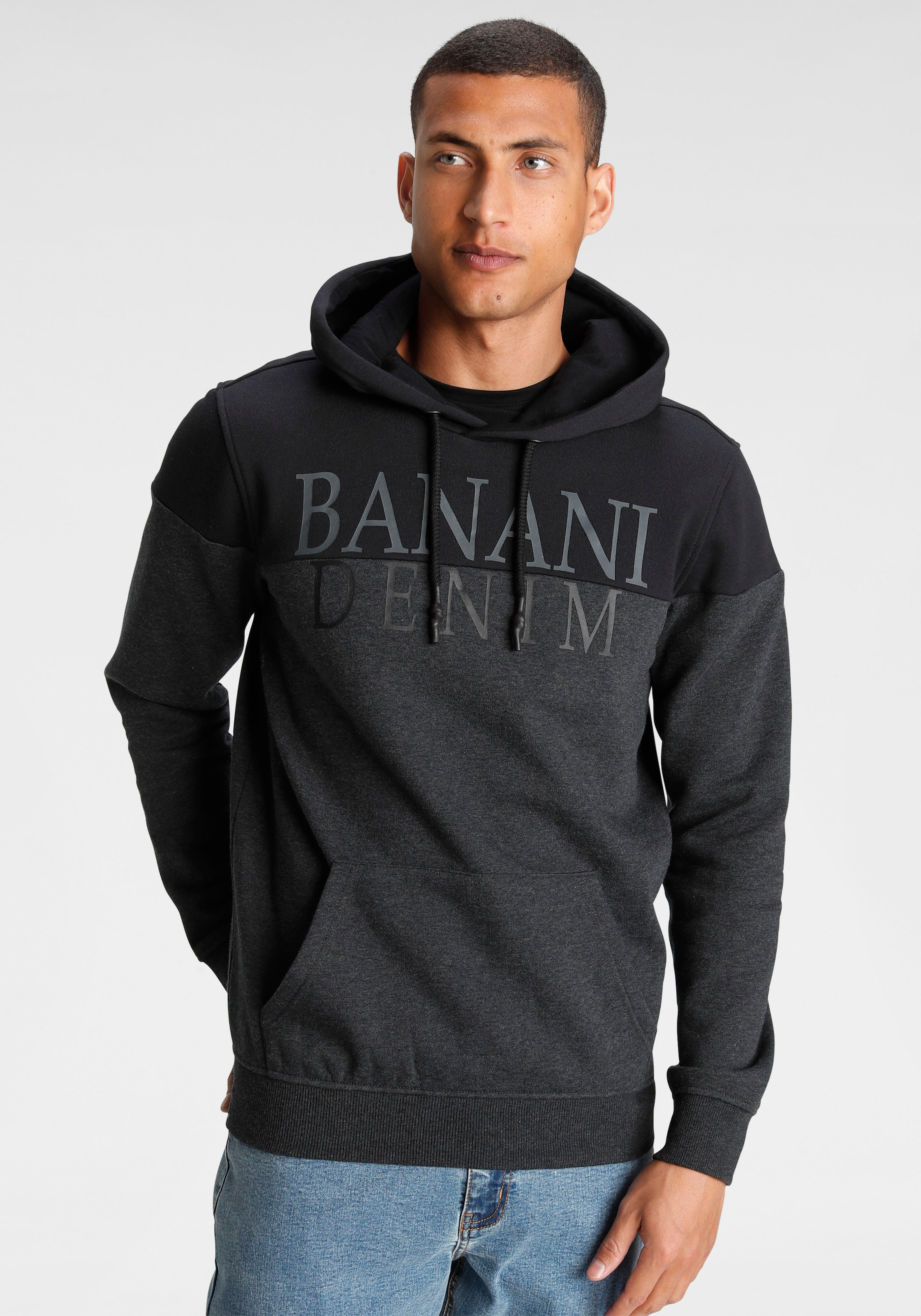 Bruno Banani Kapuzensweatshirt, im modischen Look